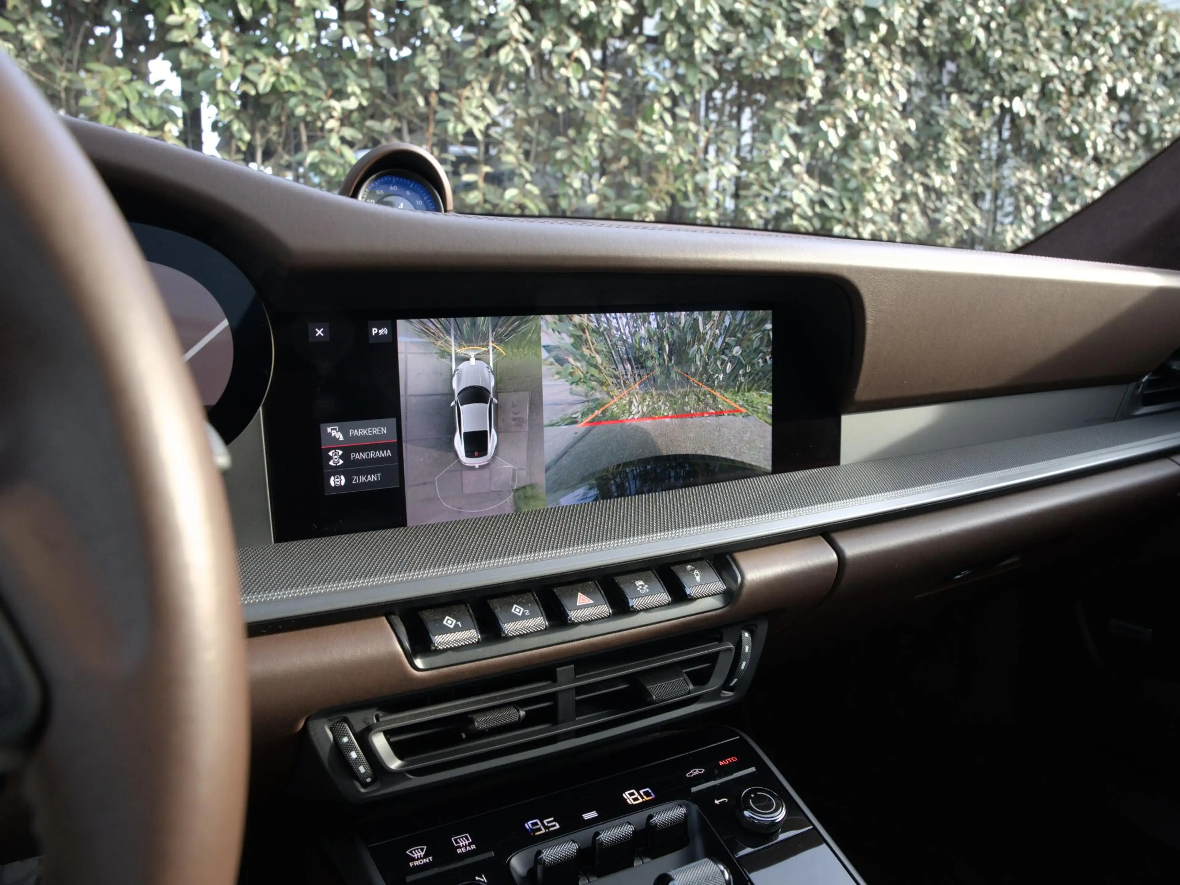 Porsche 992 3.0 Carrera 4 S — photo 46