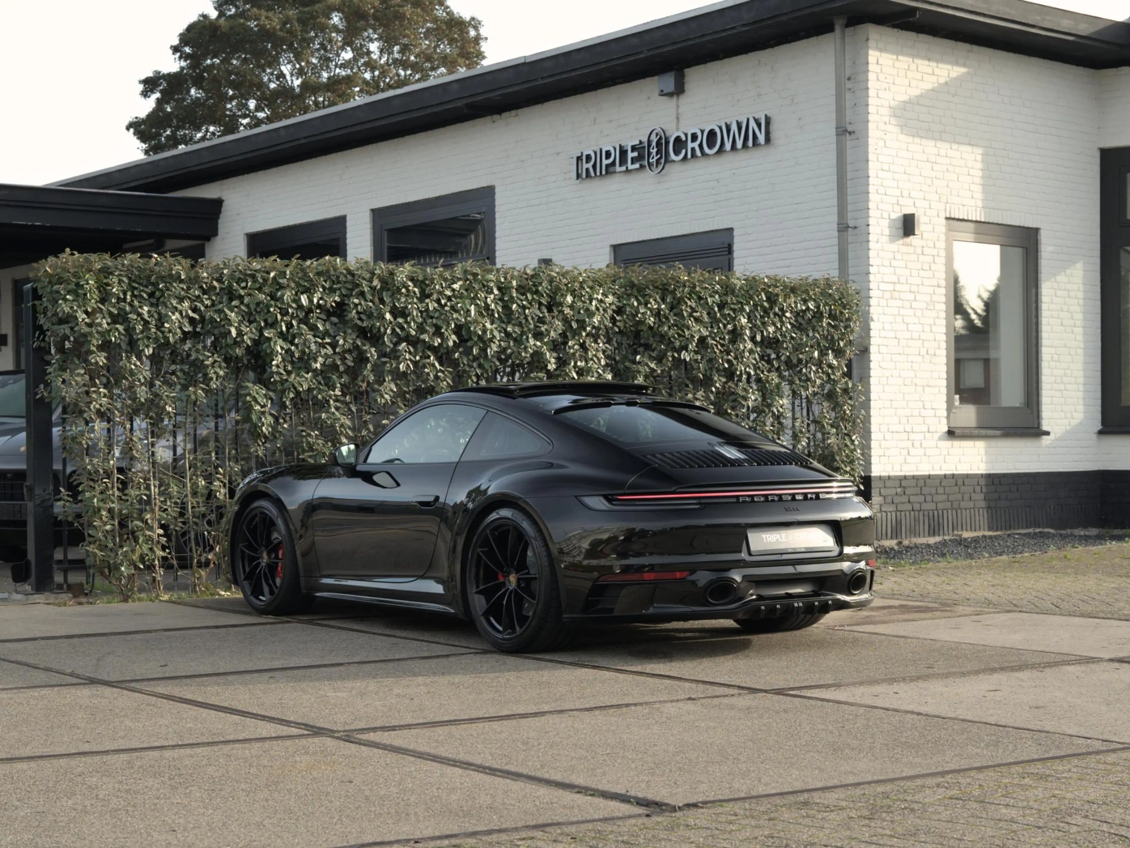 Porsche 992 3.0 Carrera 4 S — photo 27