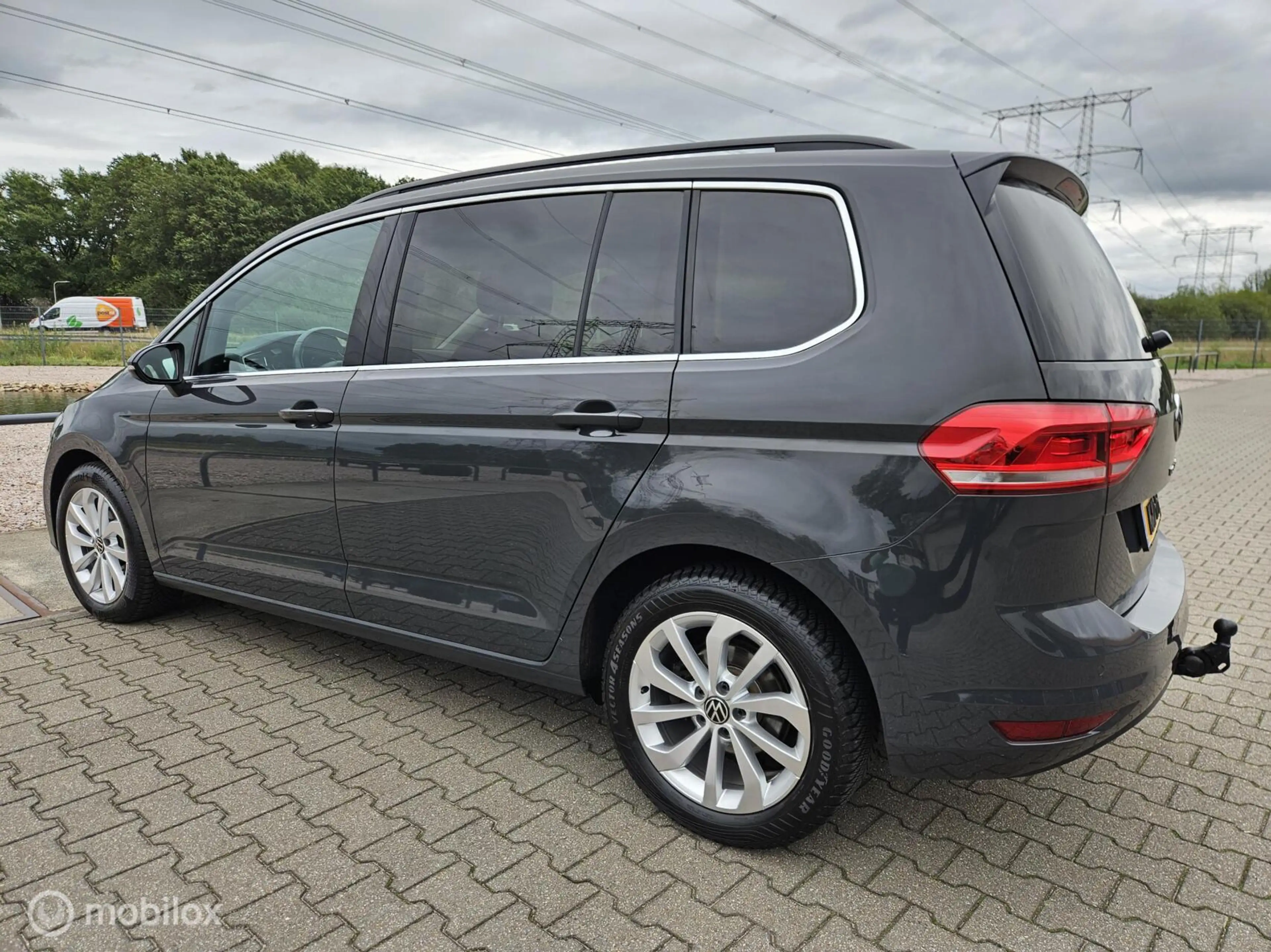 Volkswagen Touran 1.5 TSI Highline 7p/automaat/alle optie's — photo 4