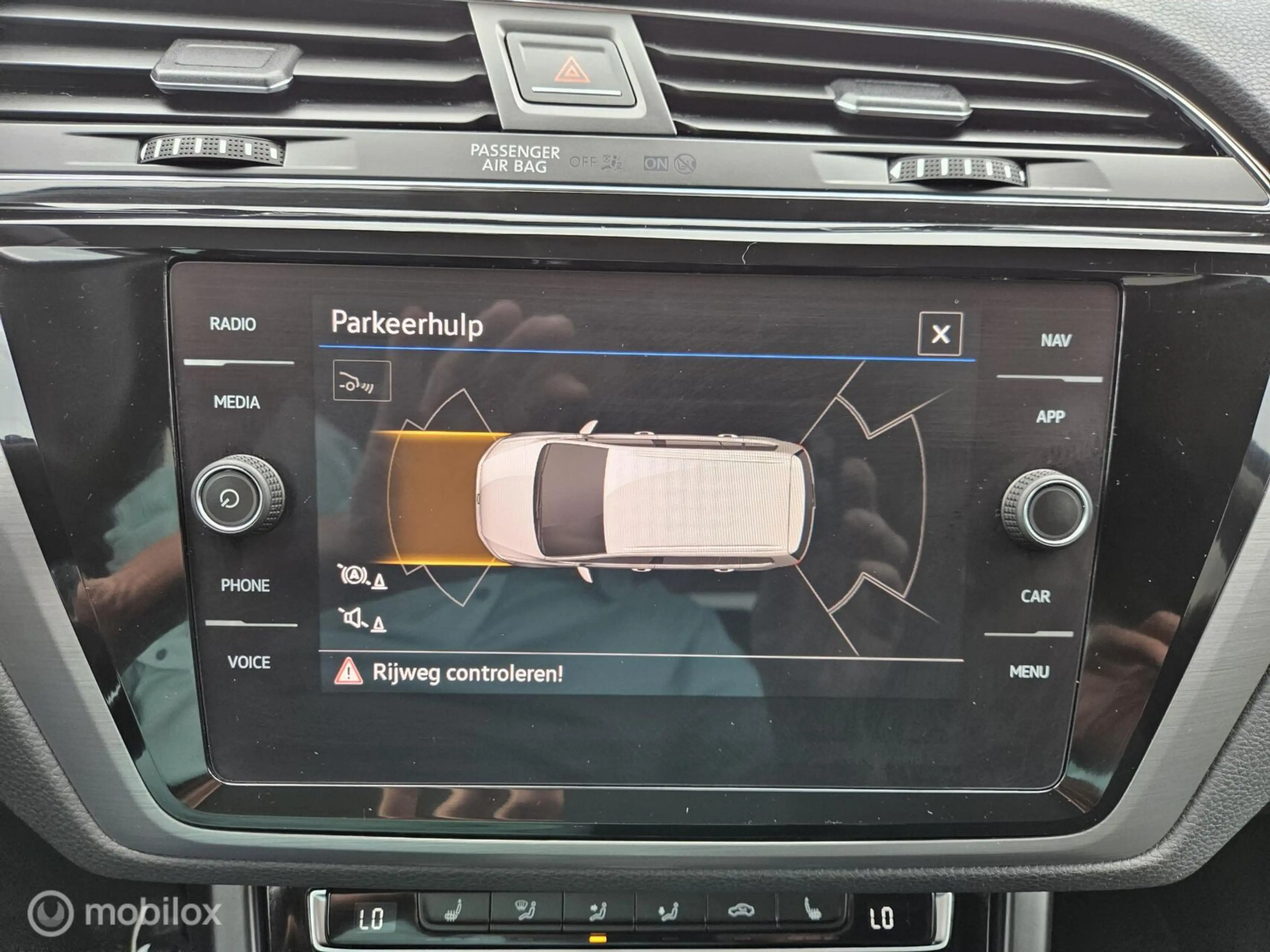Volkswagen Touran 1.5 TSI Highline 7p/automaat/alle optie's — photo 19