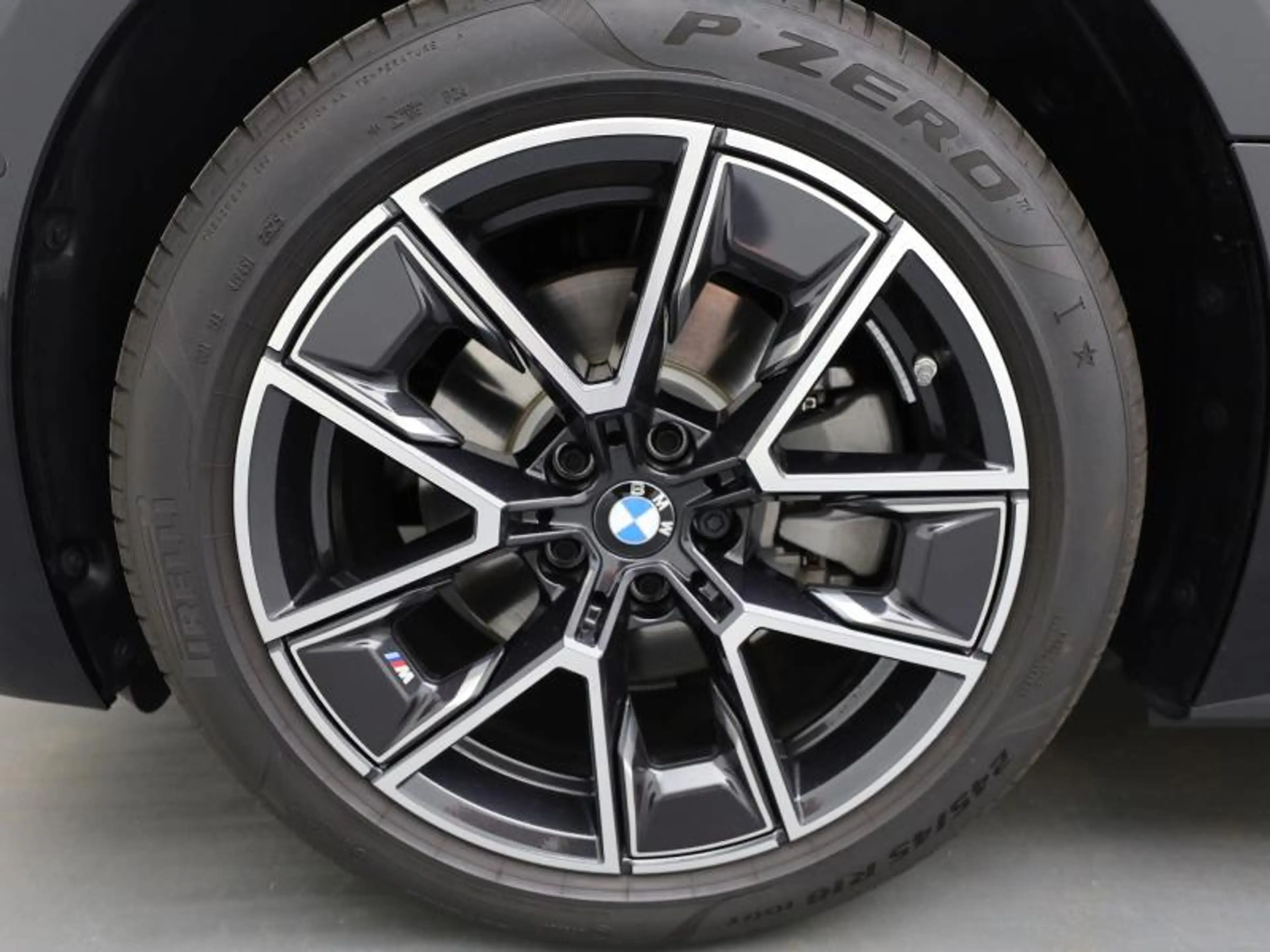BMW i4 M SPORT - FACELIFT - LED — photo 8