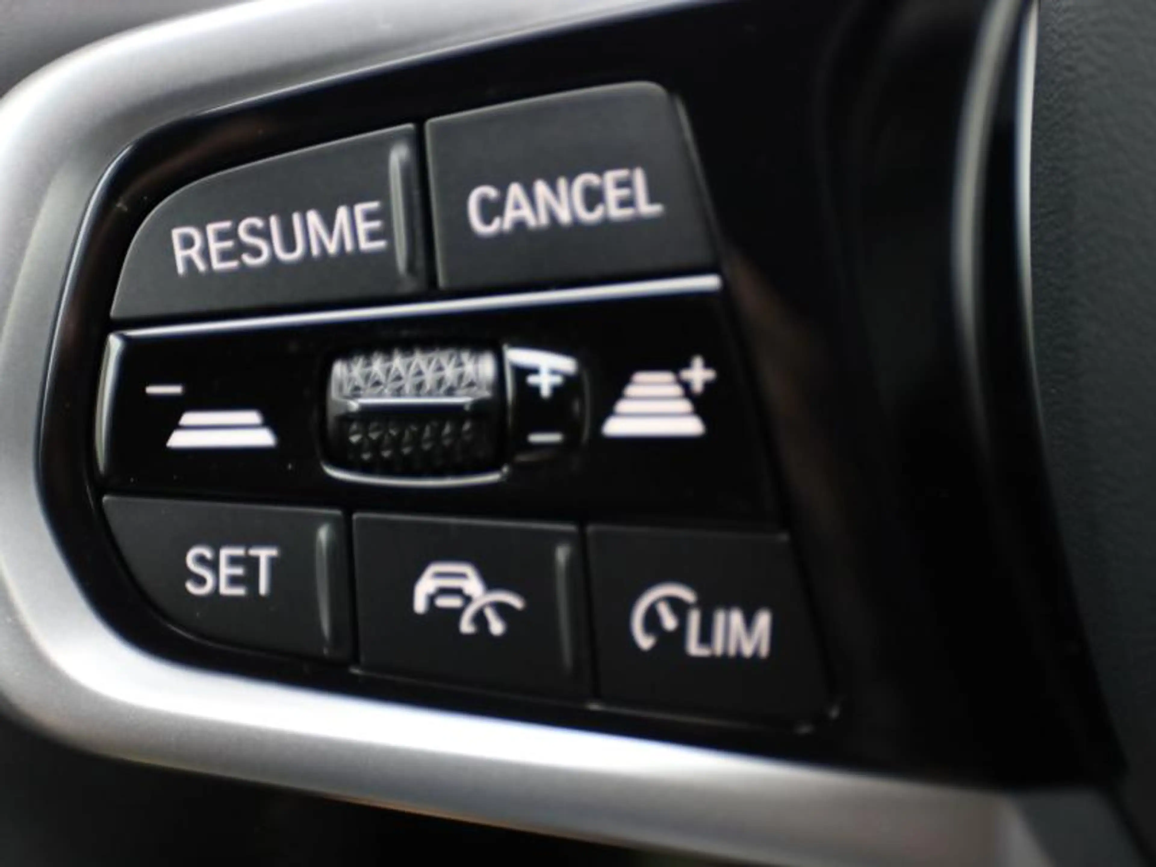 BMW i4 M SPORT - FACELIFT - LED — photo 11