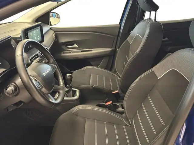 Dacia Sandero view 11