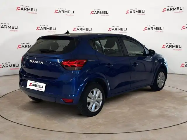 Dacia Sandero view 4