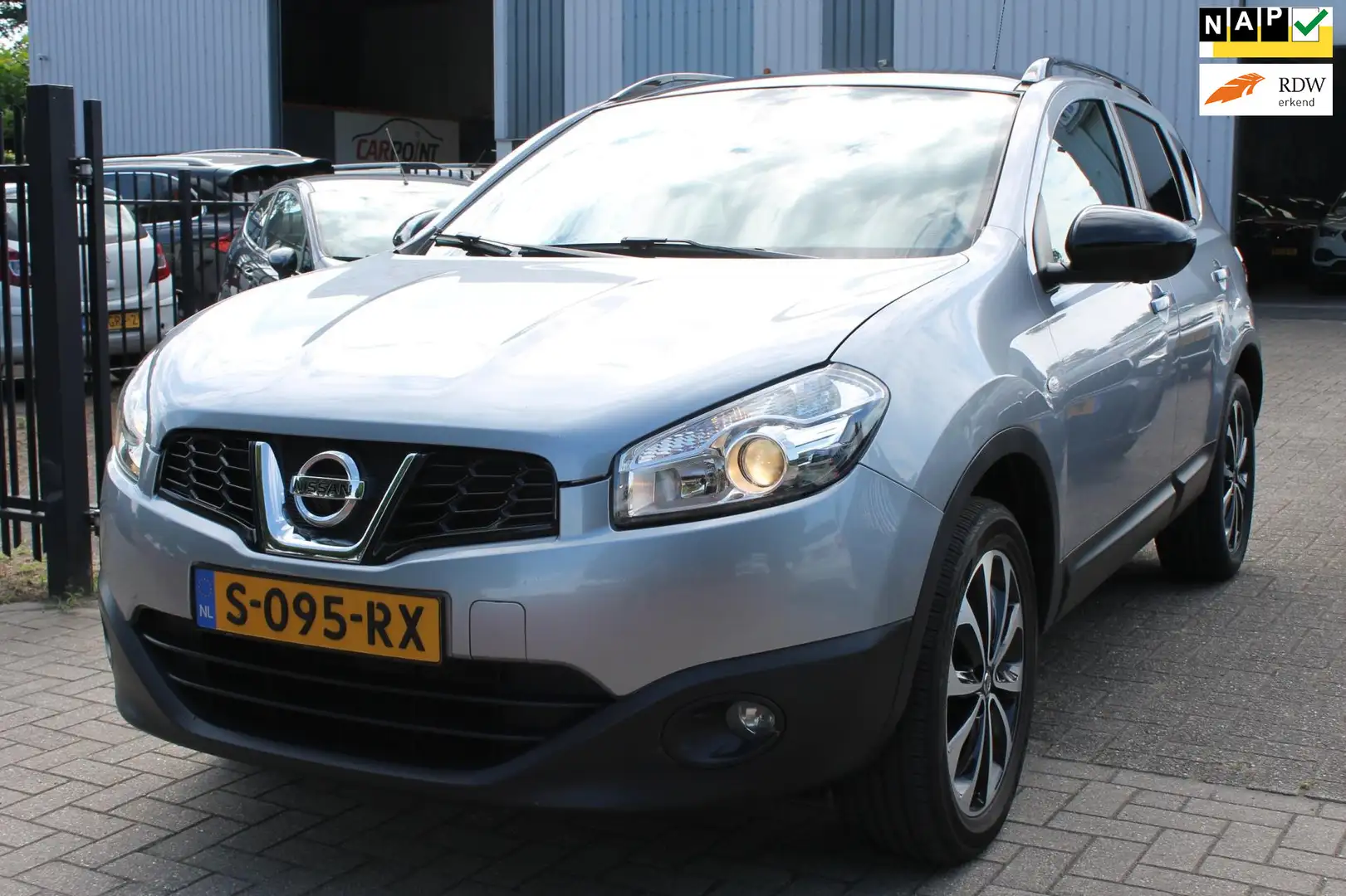 Nissan Qashqai 1.6 Tekna Pano 360 Trekhaak Topstaat!! Gris - 1
