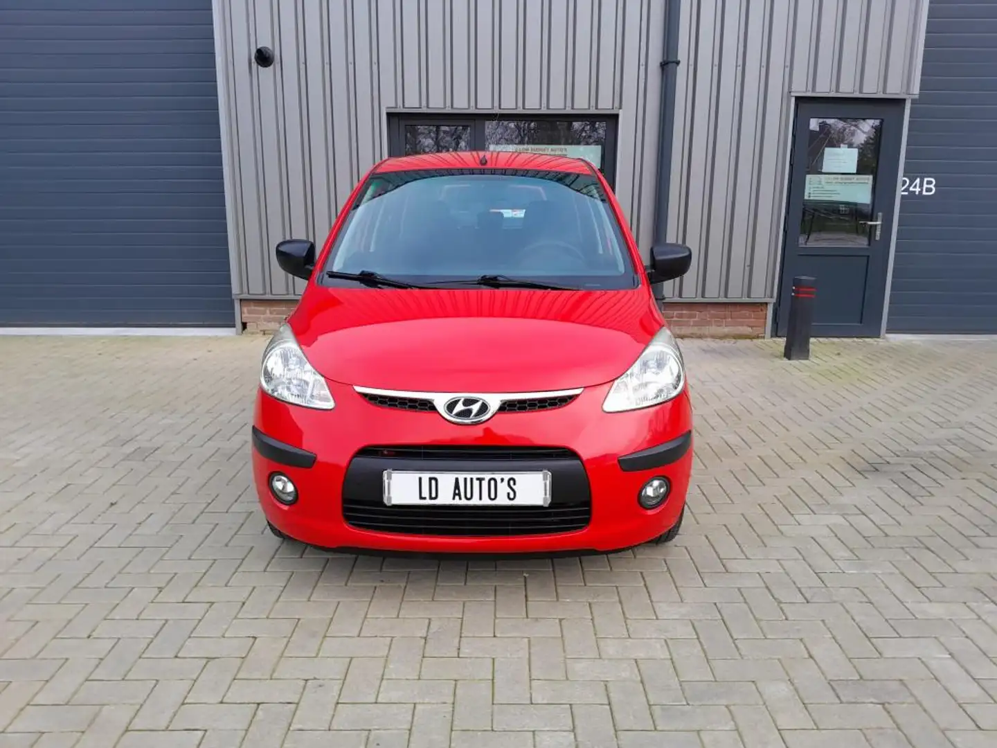 Hyundai i10 1.1 Active Cool TOP OCCASION WEINIG KM ACTIE WEEK Rood - 2