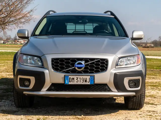 Volvo XC70
