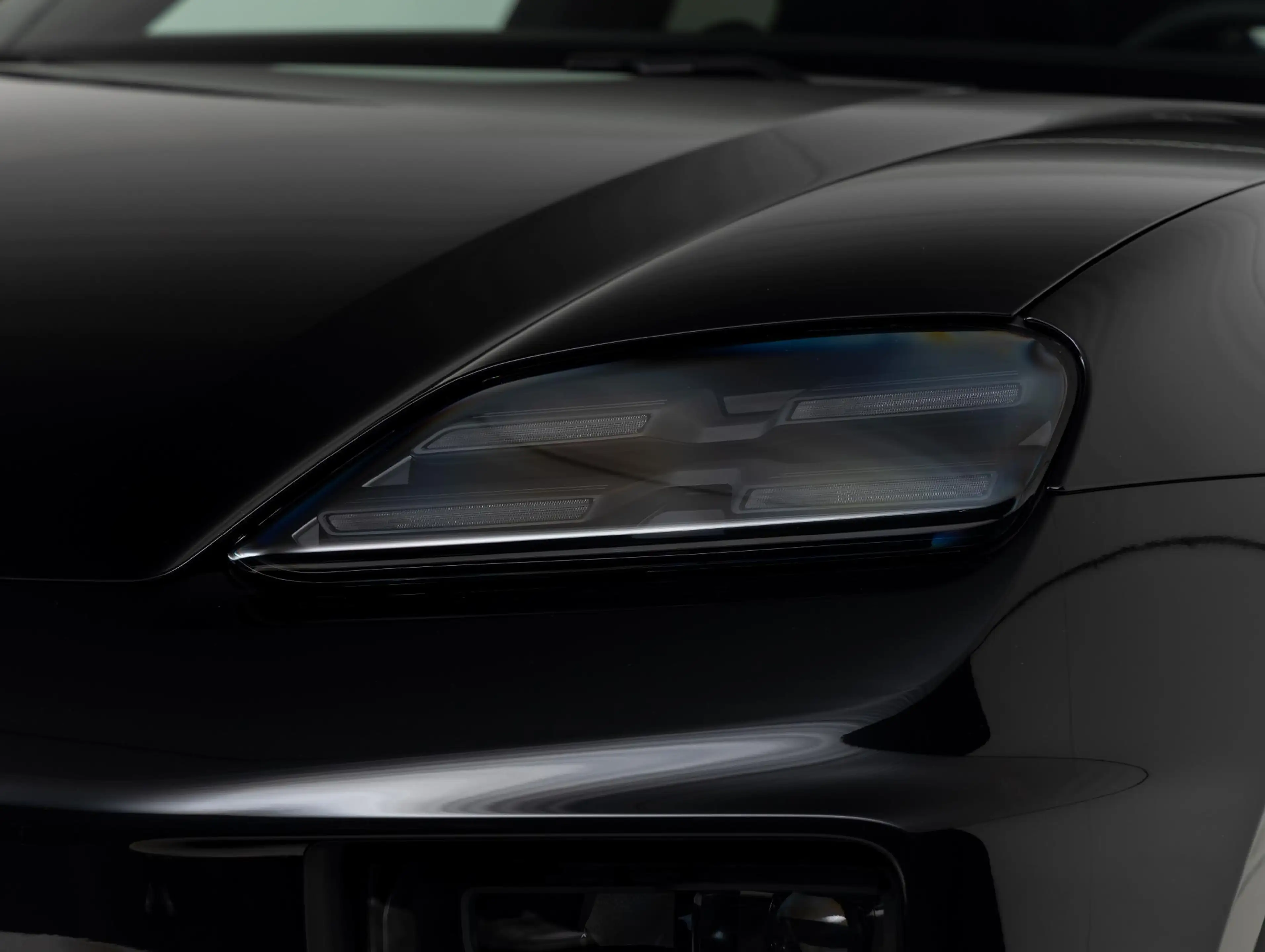 Porsche Macan — photo 25