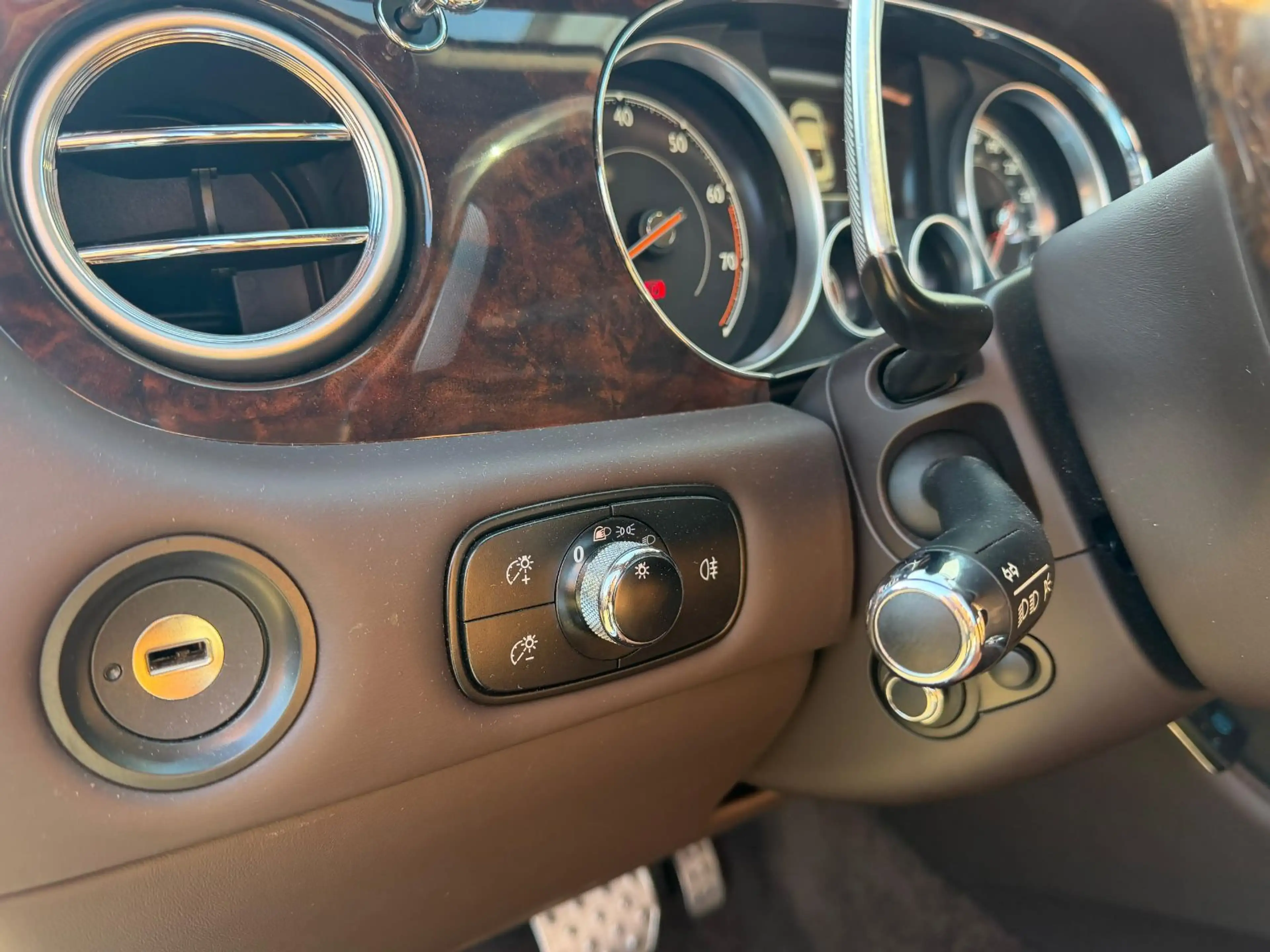 Bentley Continental GT CONTINENTAL GT 4.0 V8 S 4WD AKRAPOVIC — photo 14