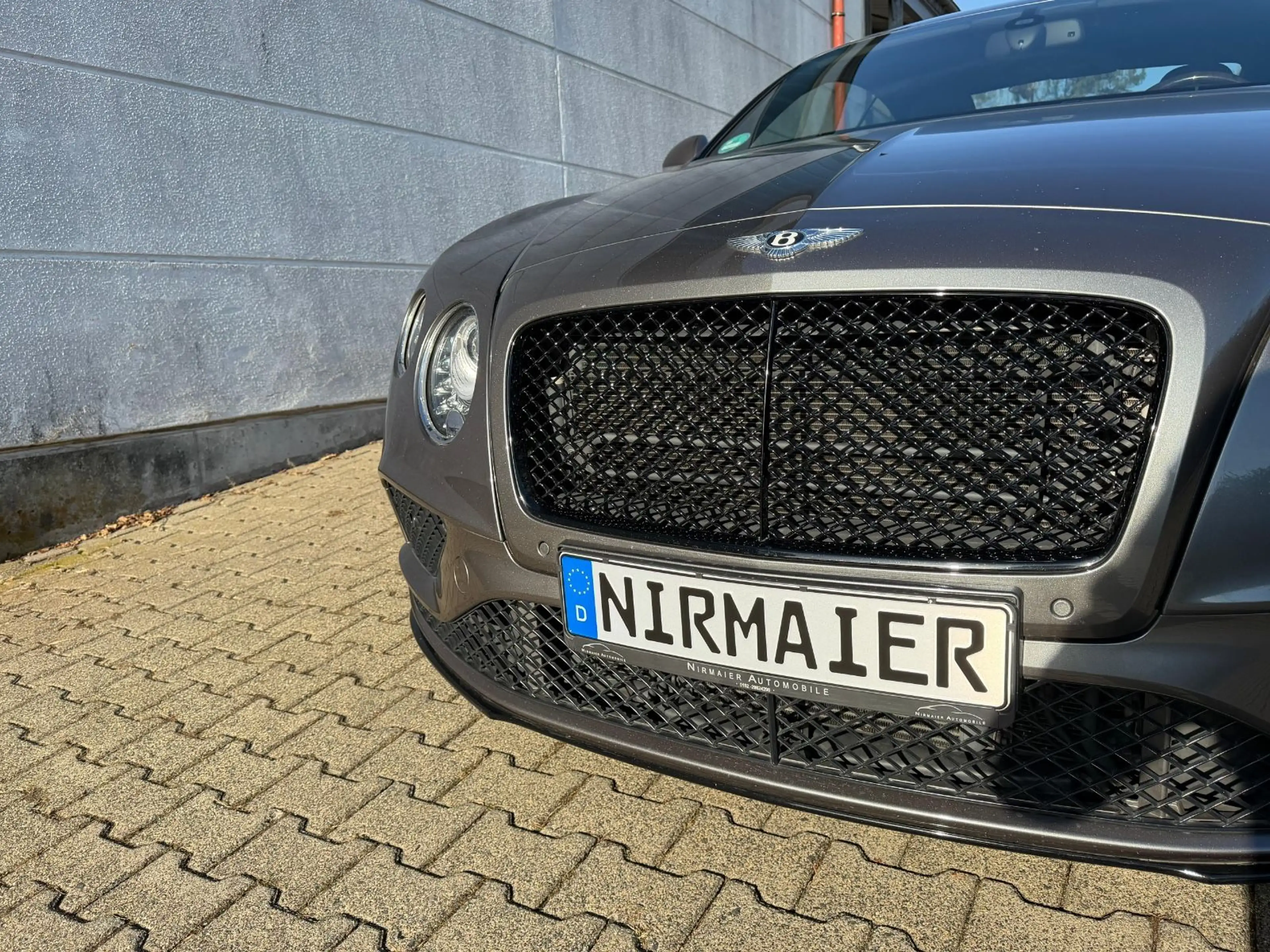 Bentley Continental GT CONTINENTAL GT 4.0 V8 S 4WD AKRAPOVIC — photo 8