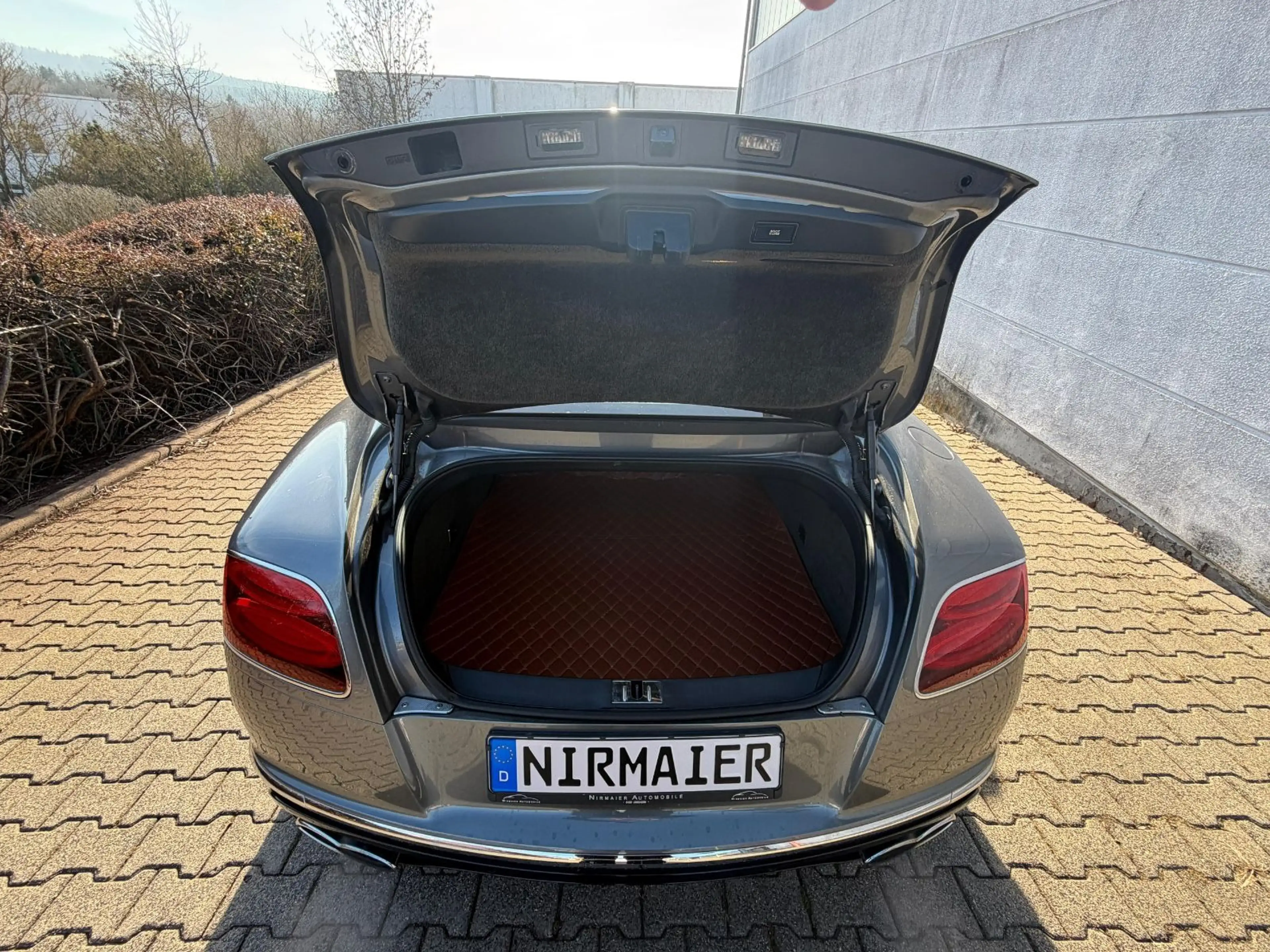 Bentley Continental GT CONTINENTAL GT 4.0 V8 S 4WD AKRAPOVIC — photo 5