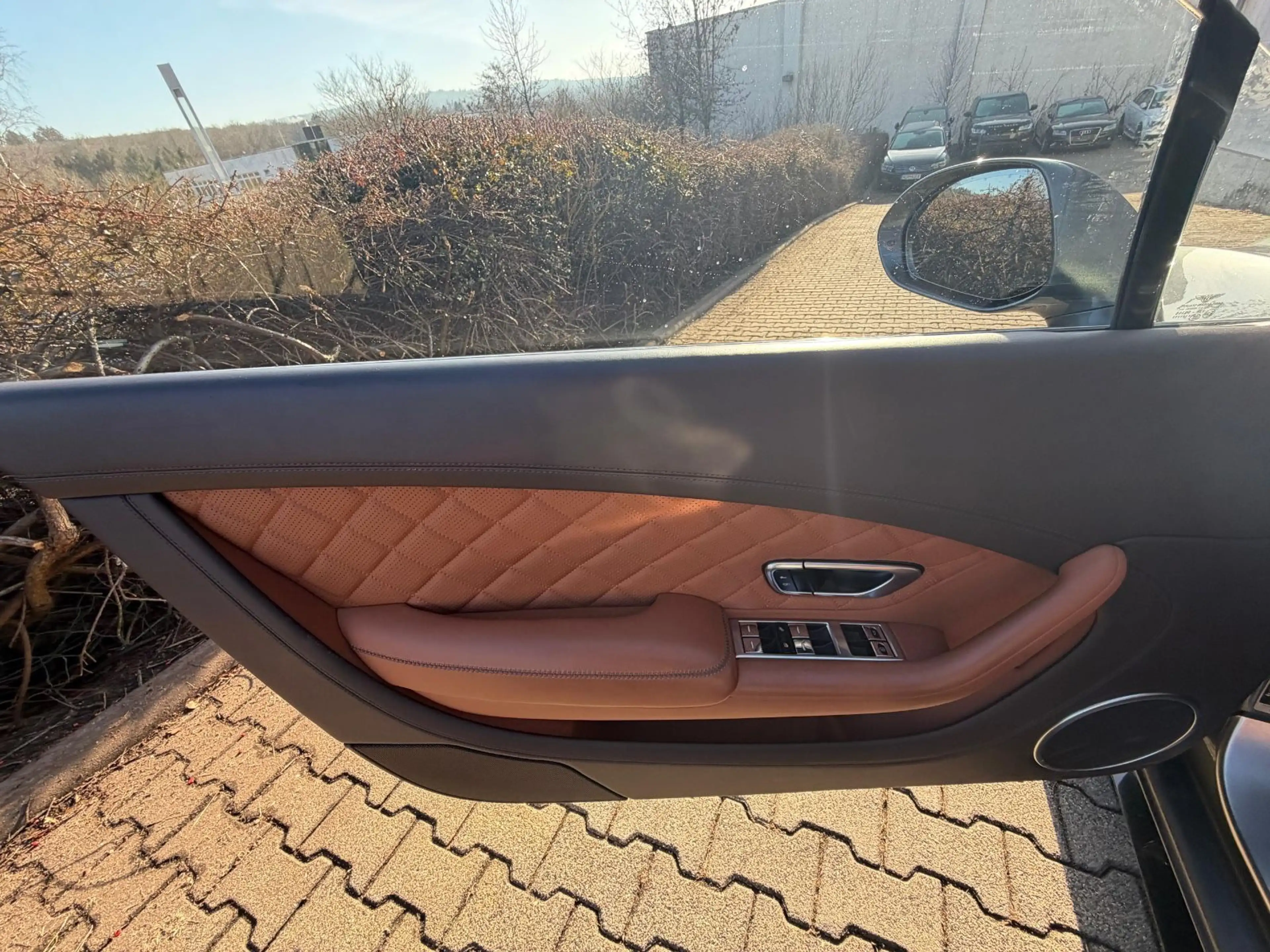Bentley Continental GT CONTINENTAL GT 4.0 V8 S 4WD AKRAPOVIC — photo 13