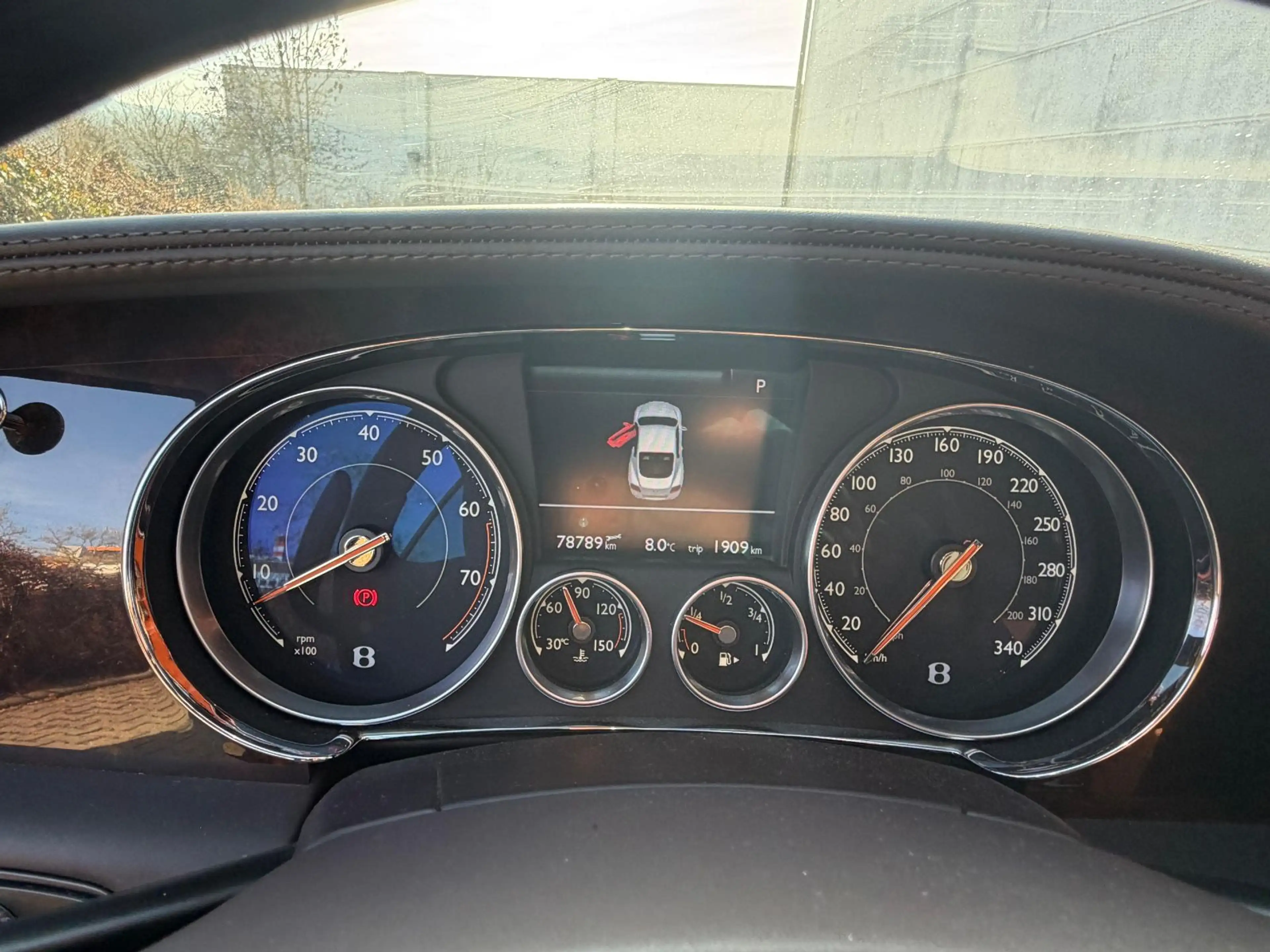 Bentley Continental GT CONTINENTAL GT 4.0 V8 S 4WD AKRAPOVIC — photo 11