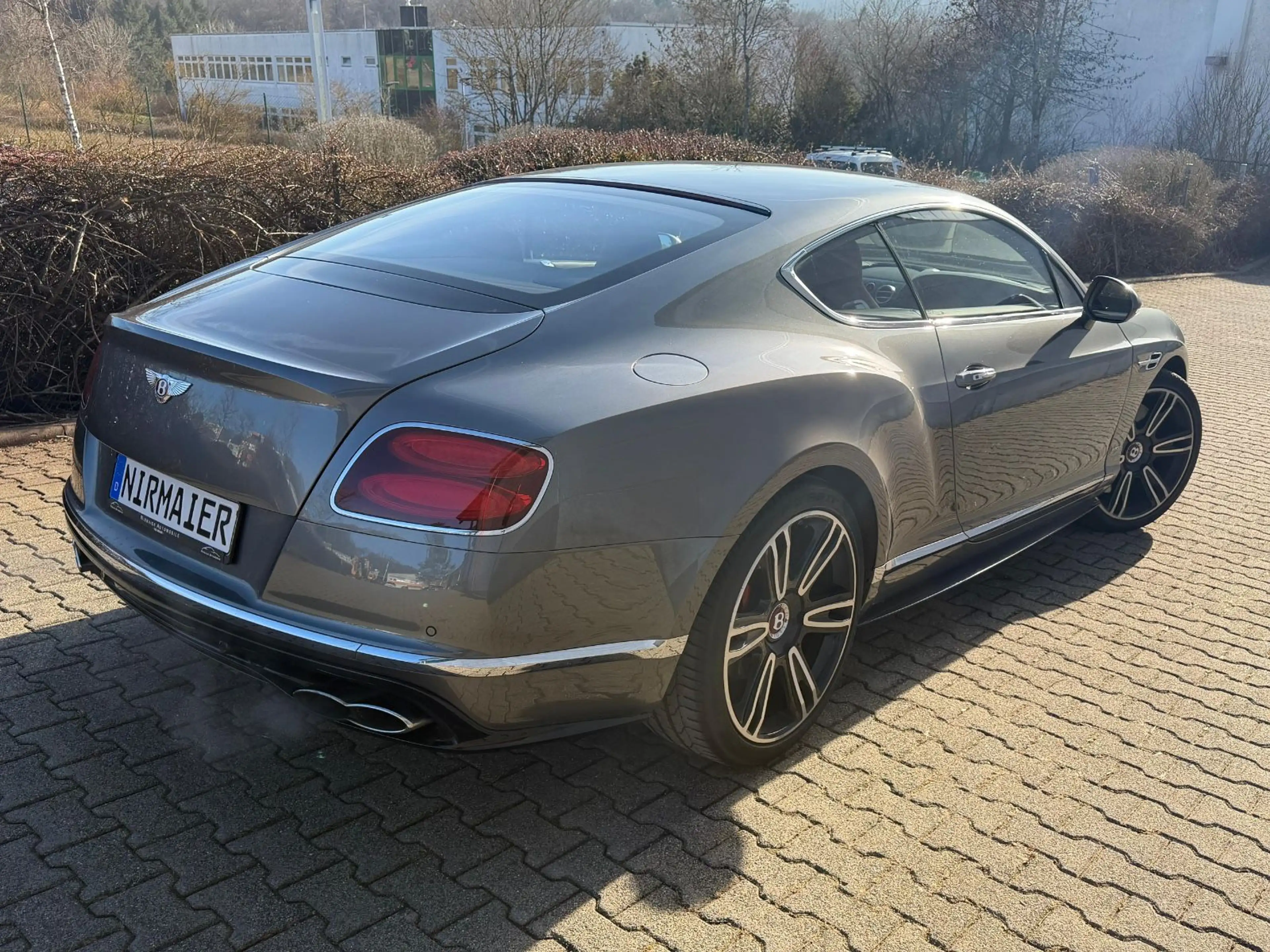 Bentley Continental GT CONTINENTAL GT 4.0 V8 S 4WD AKRAPOVIC — photo 7