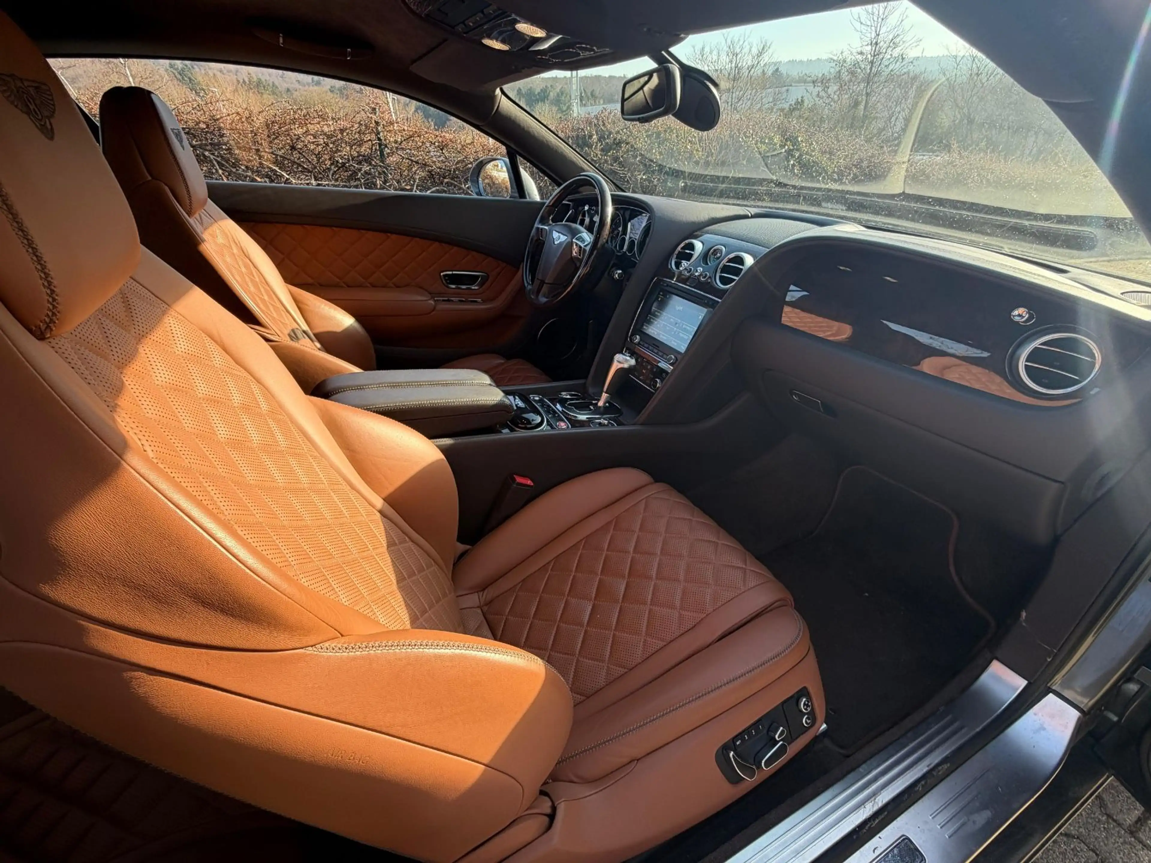 Bentley Continental GT CONTINENTAL GT 4.0 V8 S 4WD AKRAPOVIC — photo 10