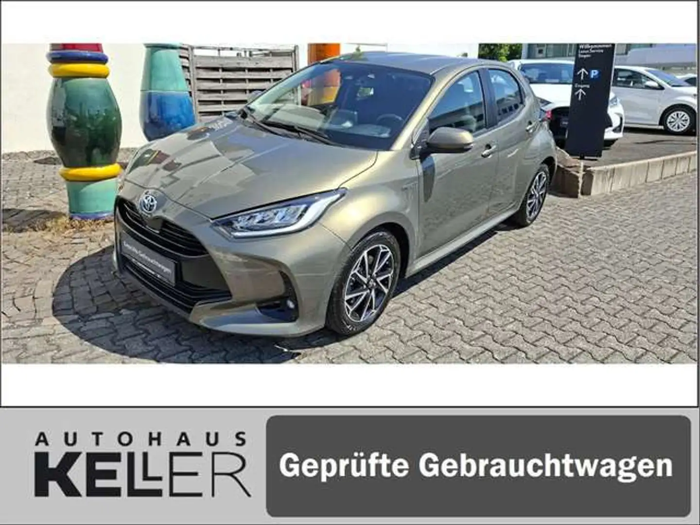 Toyota Yaris Yaris Hybrid 1.5 VVT-i Team Deutschland Bronze - 1