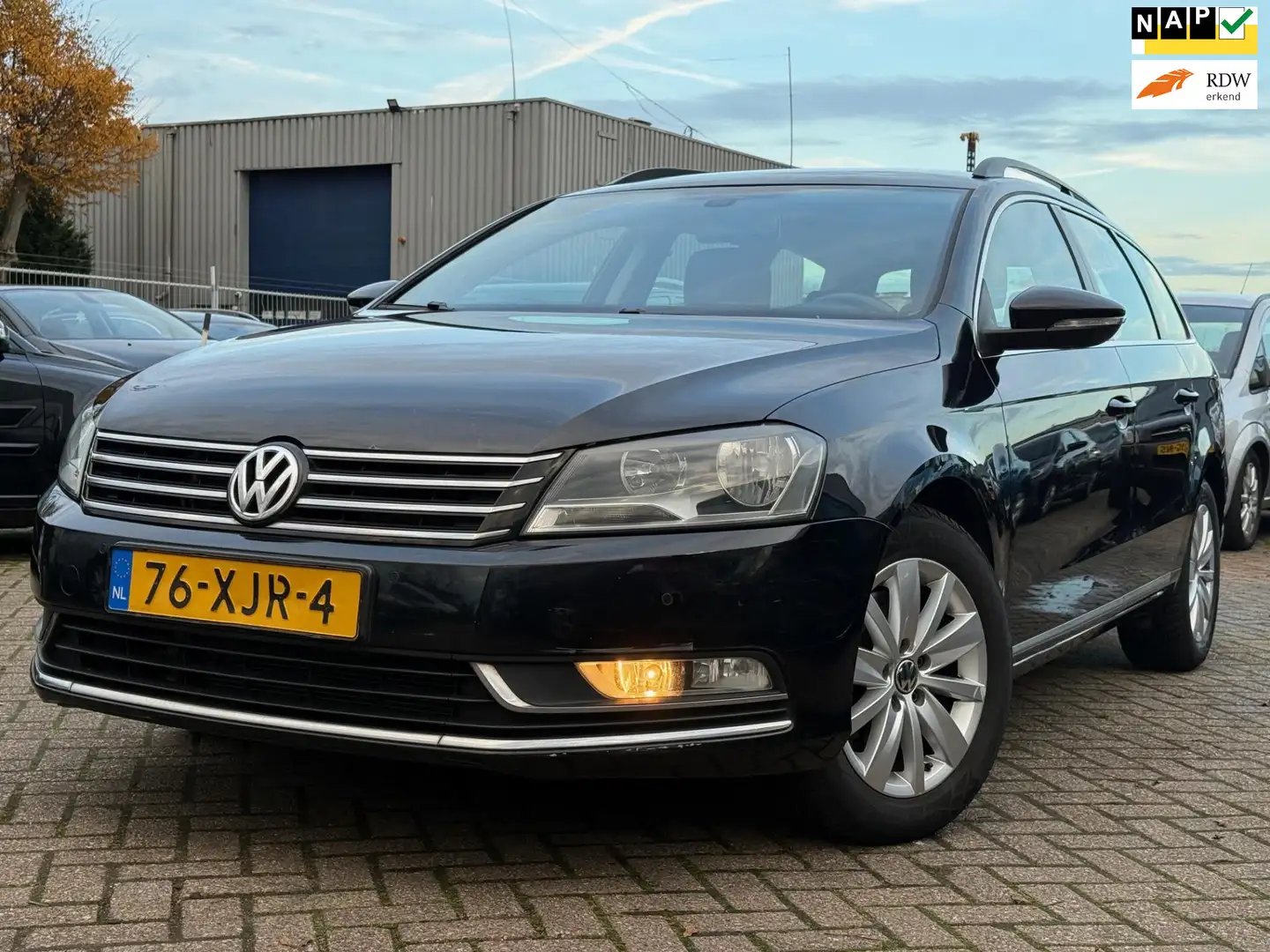 Volkswagen Passat Variant 1.4 TSI Comfort Executive Line BlueMotion Zwart - 1