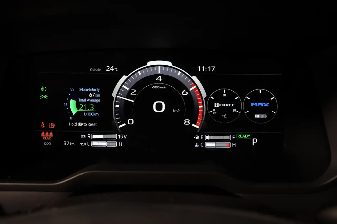 Toyota Tundra снимка Toyota Tundra