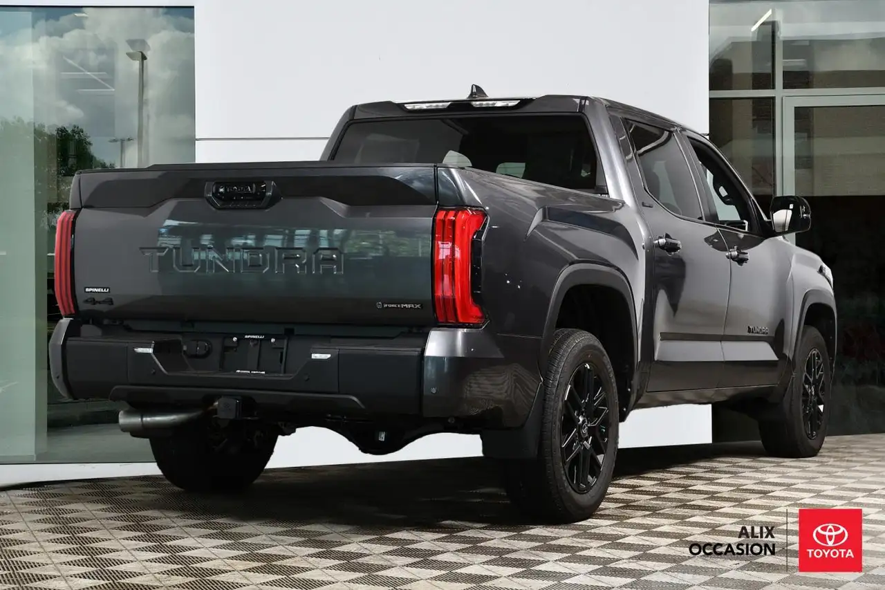 Toyota Tundra снимка Toyota Tundra