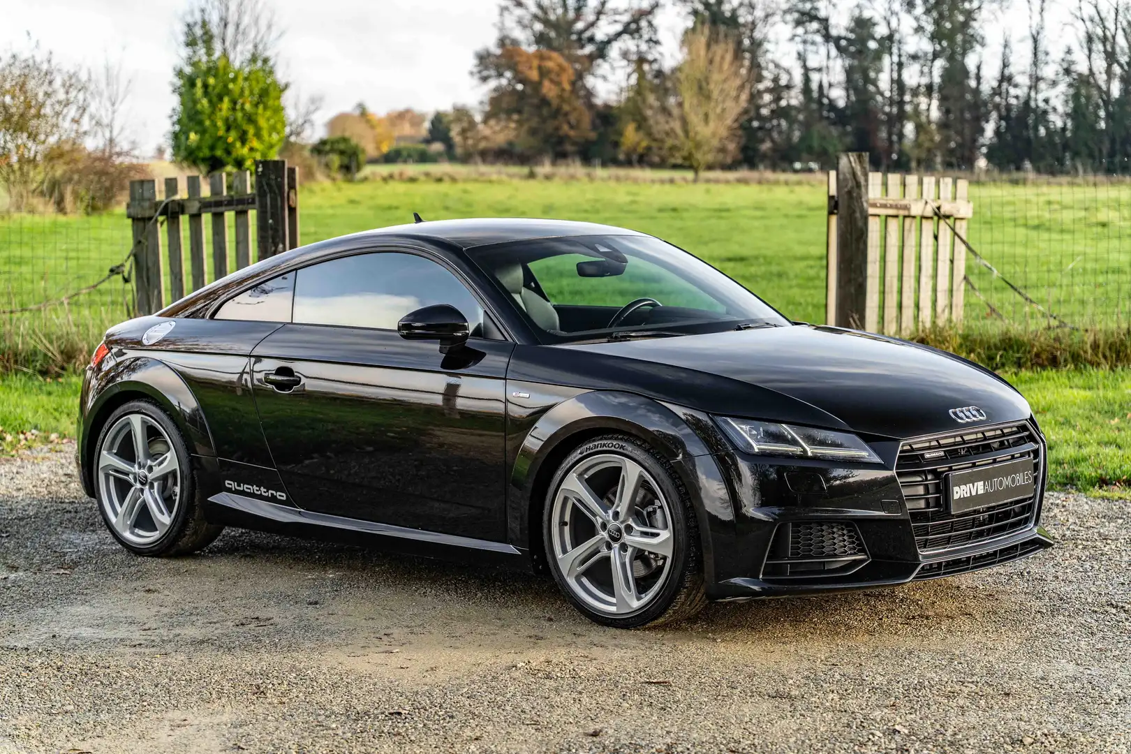 Audi TT TT Coupe 230 Quattro - S-Line / Bang & Olufsen Noir - 2