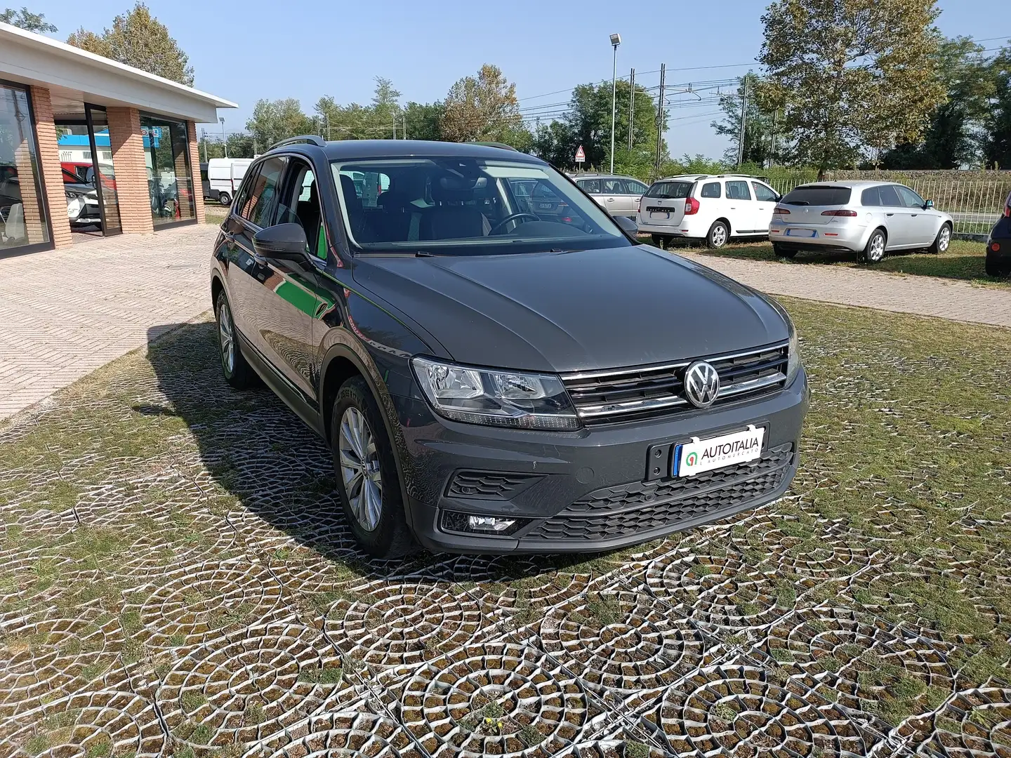 Volkswagen Tiguan Tiguan 1.5 tsi Sport 150cv dsg Gris - 2