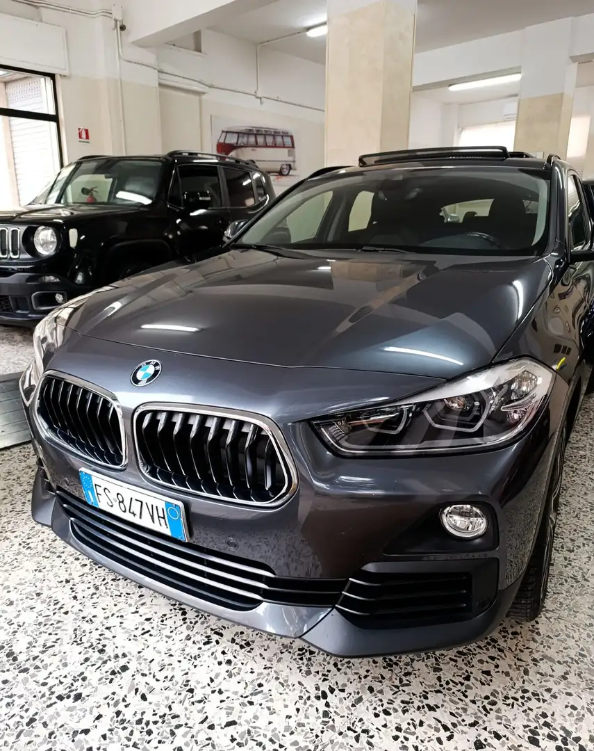 BMW X2 xdrive20d Business X auto Gris - 1