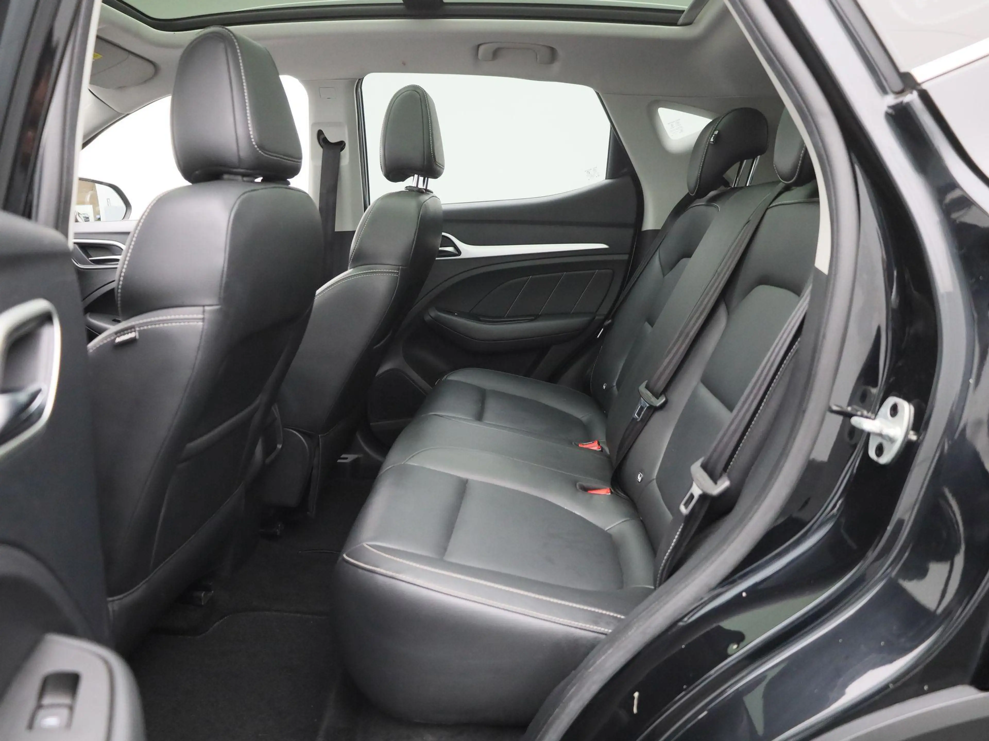 MG ZS MG EV Luxury 45 kWh CAMERA | PANO | NAVI | LEDER — photo 12