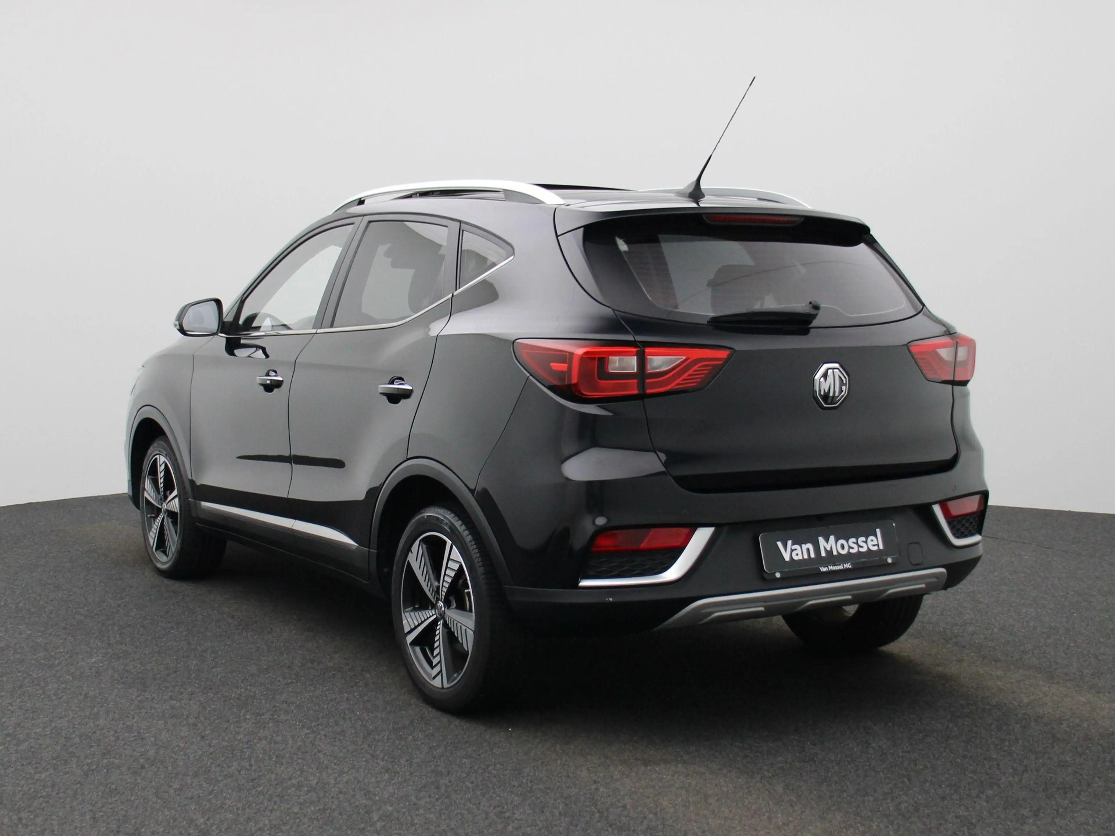 MG ZS MG EV Luxury 45 kWh CAMERA | PANO | NAVI | LEDER — photo 2