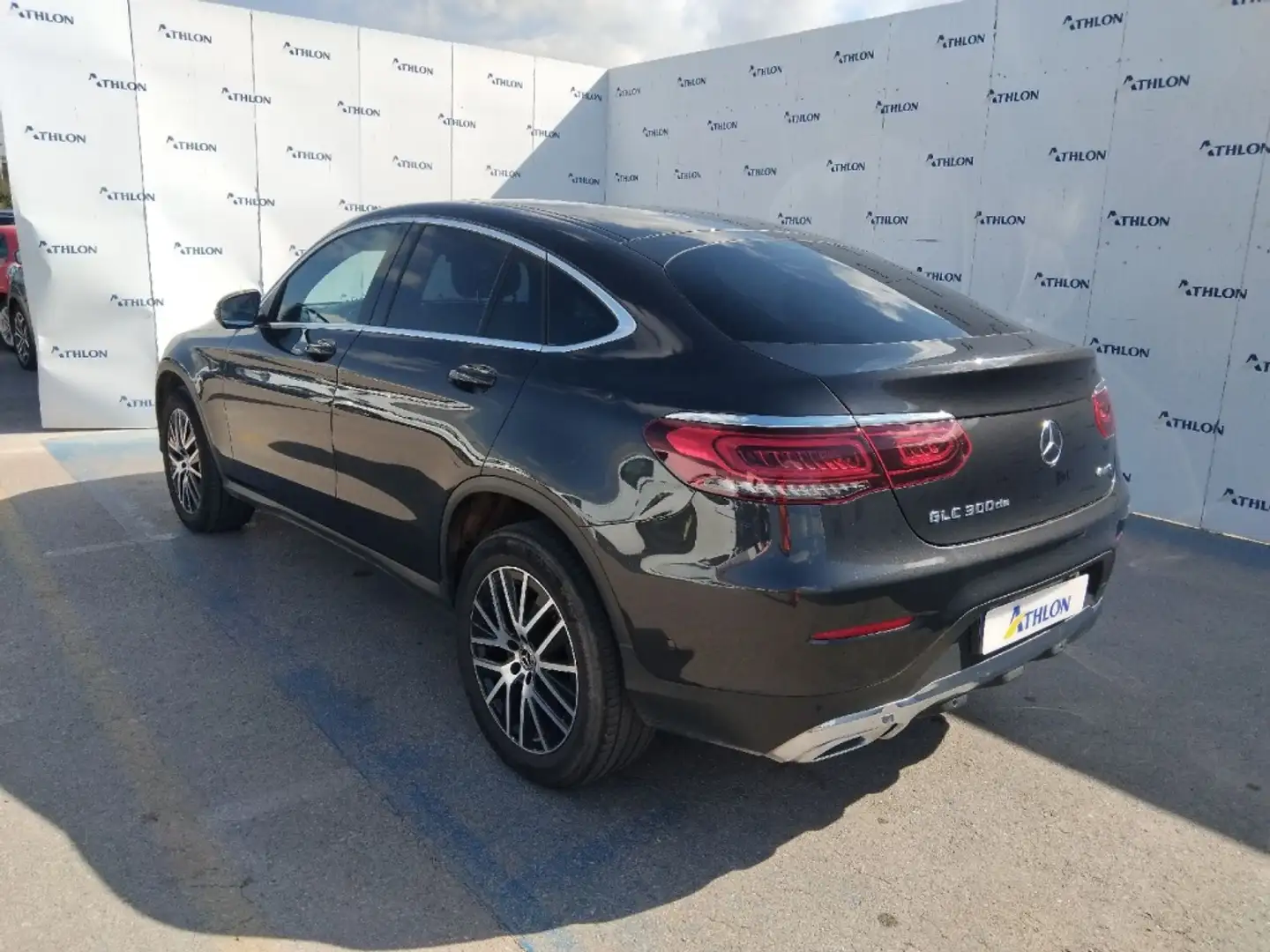 Mercedes-Benz GLC 300 300de 4Matic 9G-Tronic Gris - 2
