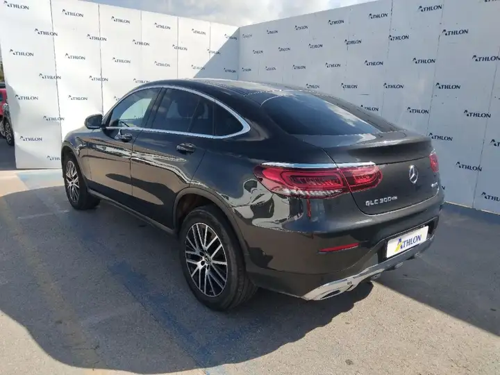 Mercedes-Benz GLC 2022, foto 2