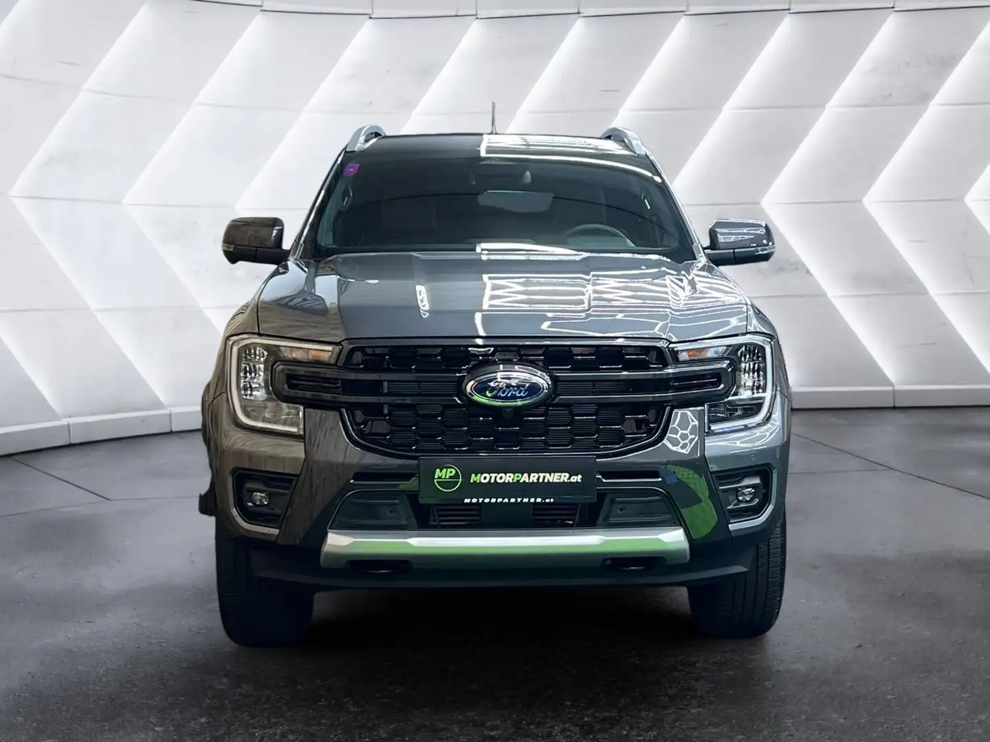 Ford Ranger Wildtrak 3,0L V6 **inkl. HardTop** Grau - 2