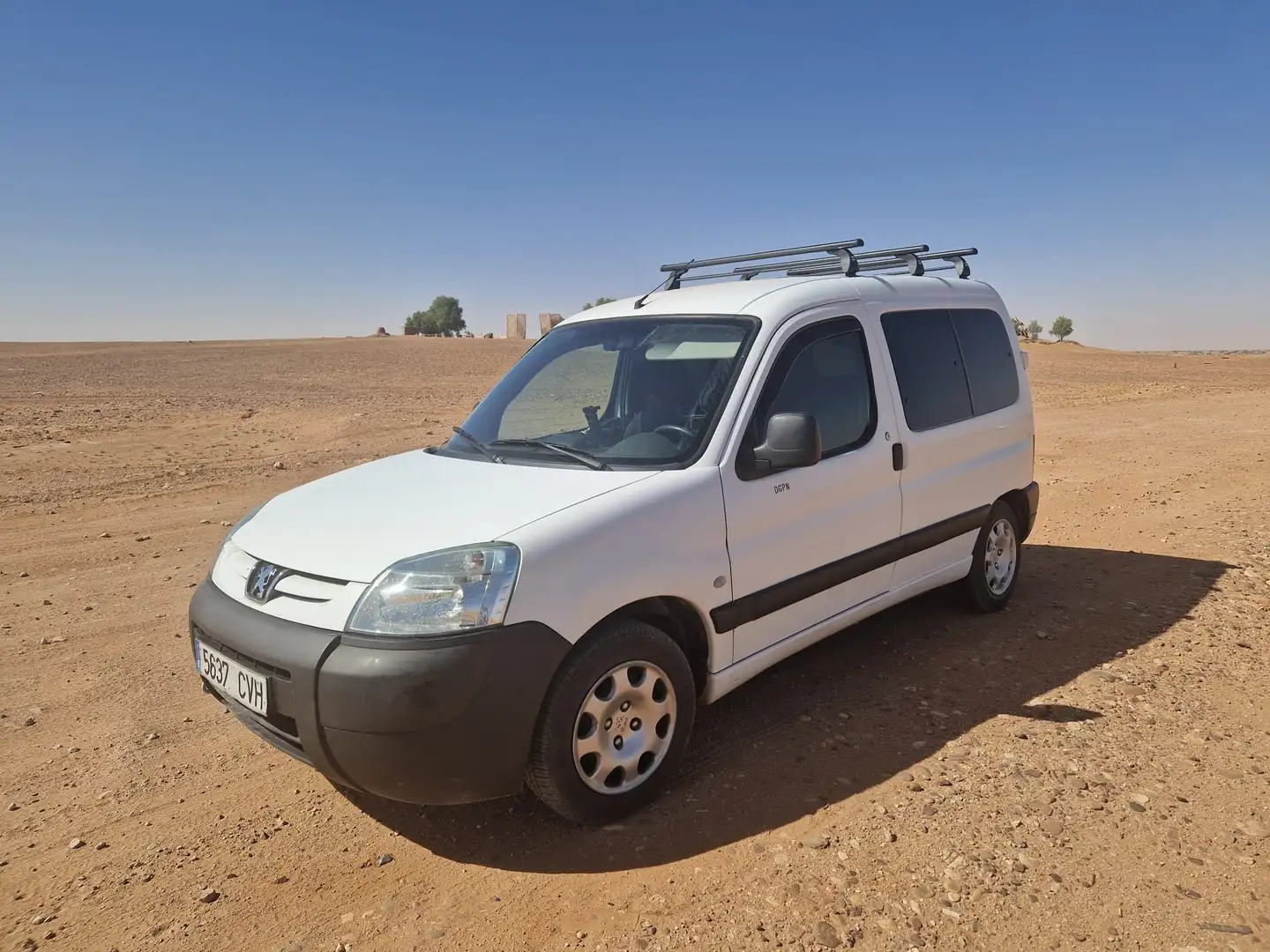 Peugeot Partner 1.9D Mixto Adaptable Blanco - 1