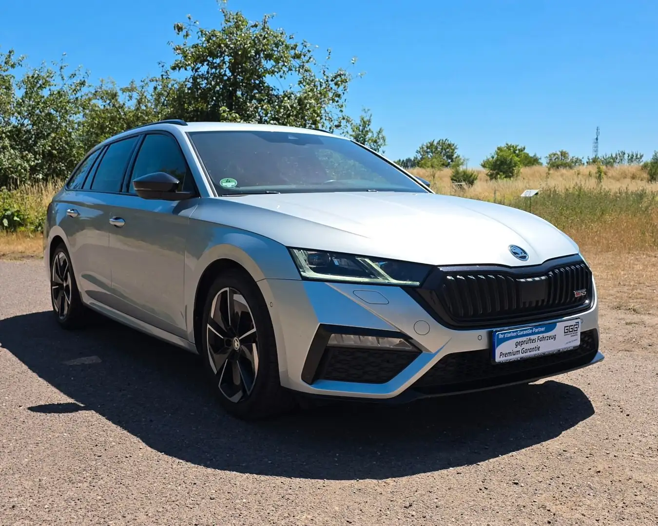 Skoda Octavia Combi RS First Edition Plateado - 2