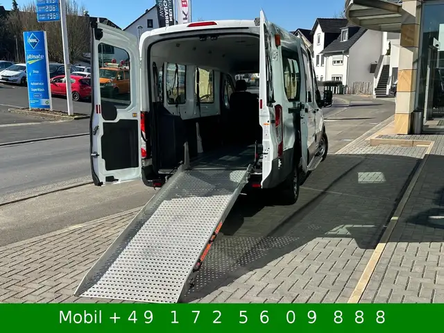 Ford Transit view 3