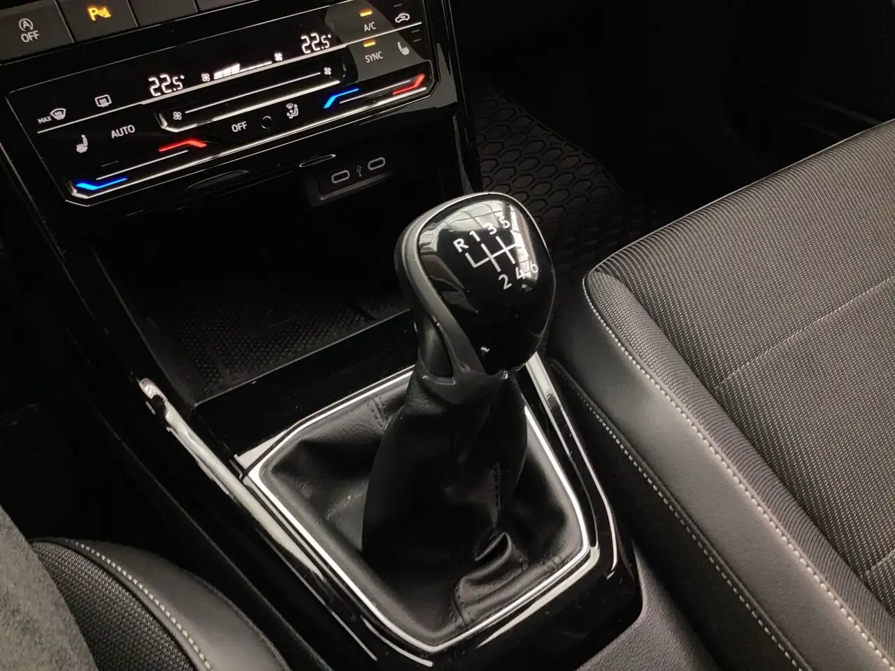 Volkswagen T-Cross 1.0 TSI STYLE AHK KAMERA ACCPDC, миниатюра 11