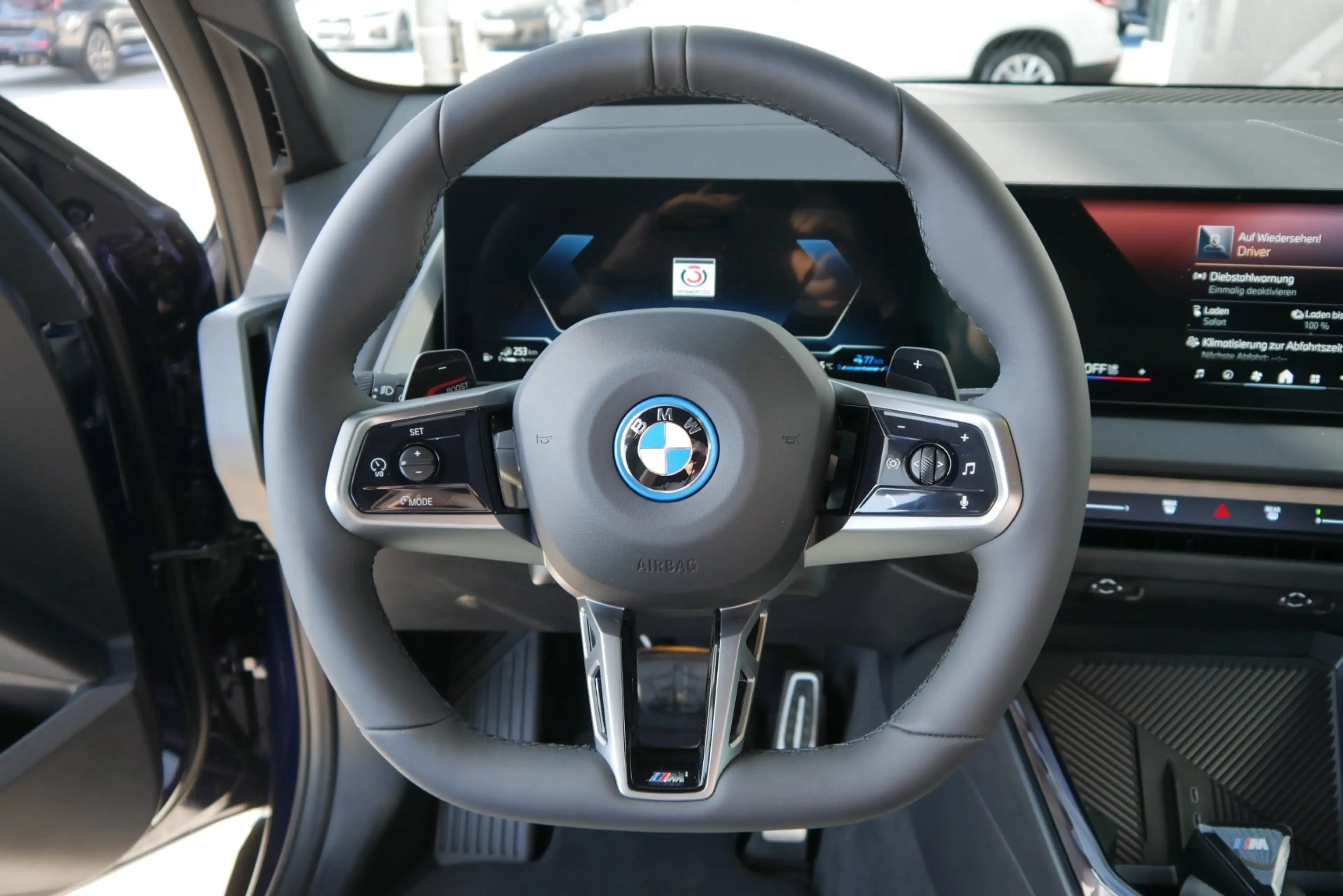 BMW X3 30e xDrive *M-Paket Pro/AHK/Harman Kardon/Innovationspaket/Sitzlüftung/DA-Prof./360°/Adapt. LED* — photo 15