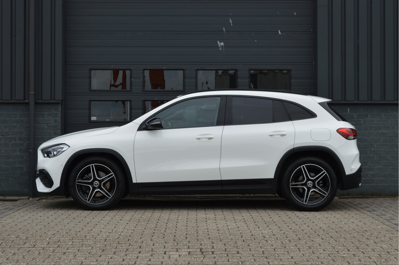 Mercedes-Benz GLA 200 Business Solution AMG | CAMERA | SFEERVERLICHTING — photo 3