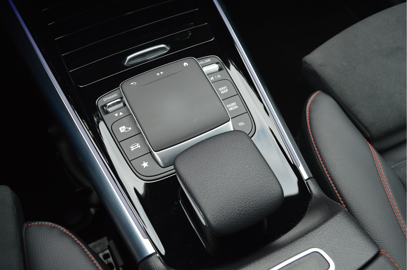 Mercedes-Benz GLA 200 Business Solution AMG | CAMERA | SFEERVERLICHTING — photo 13