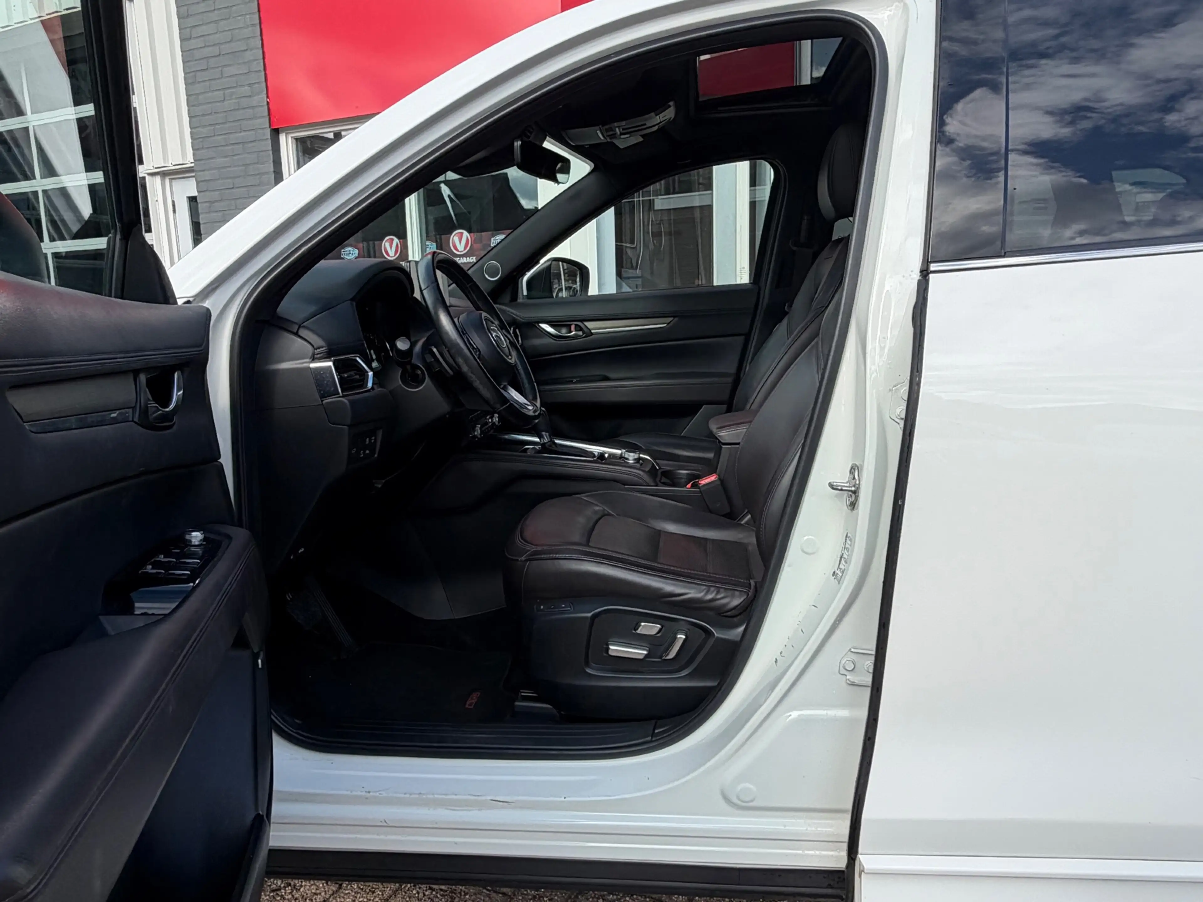 Mazda CX-5 2.0 SkyActiv-G 165 Signature, leder, glasdak, carp — photo 16