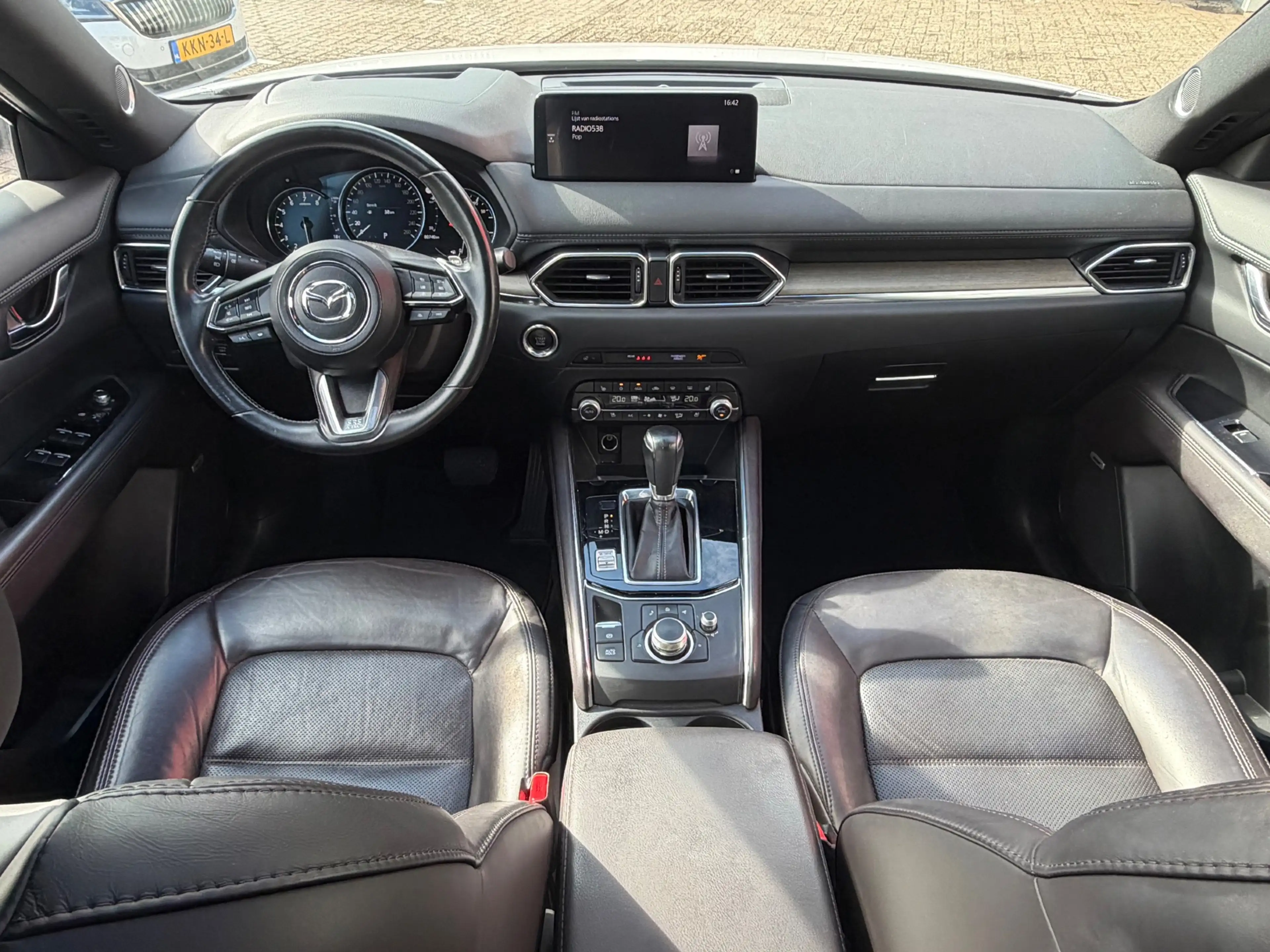 Mazda CX-5 2.0 SkyActiv-G 165 Signature, leder, glasdak, carp — photo 8