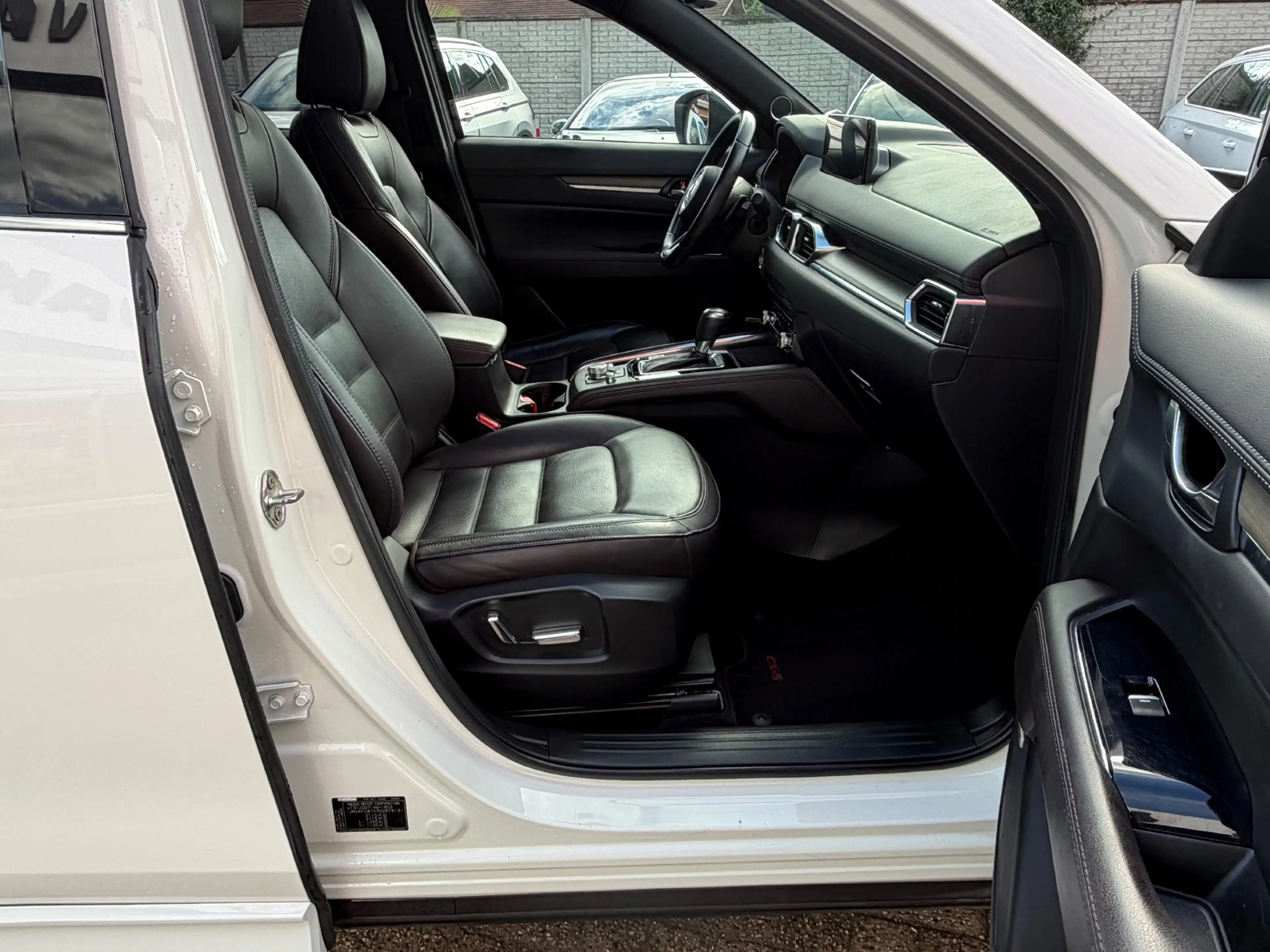 Mazda CX-5 2.0 SkyActiv-G 165 Signature, leder, glasdak, carp — photo 21