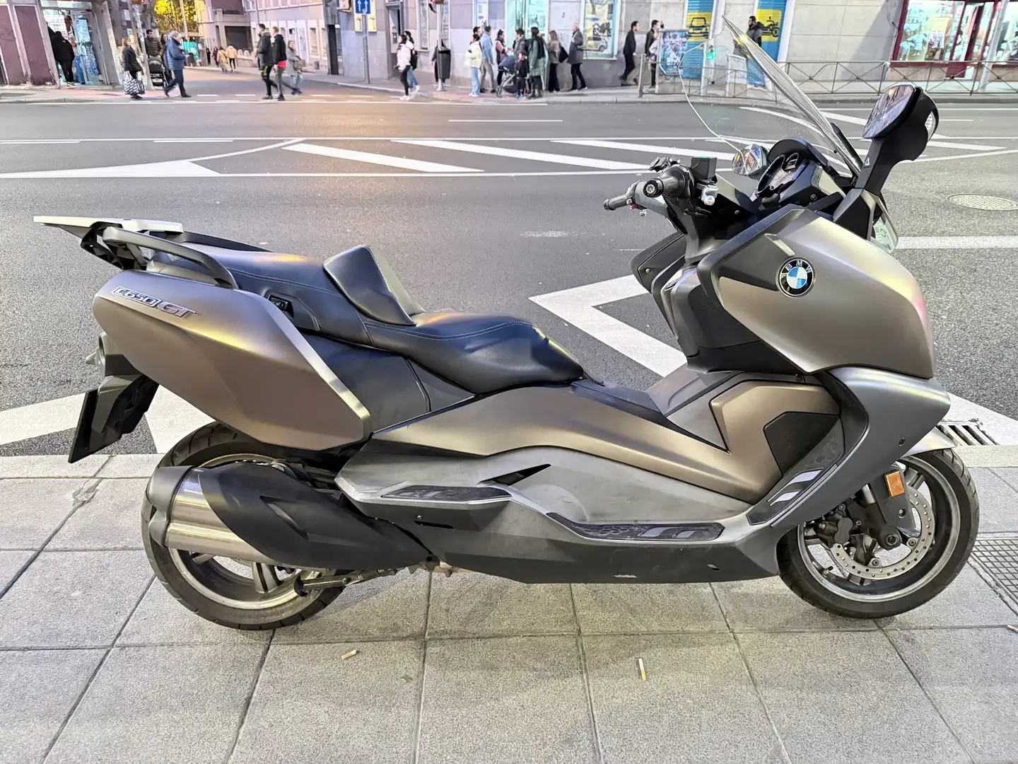BMW C 650 GT Béžová - 2
