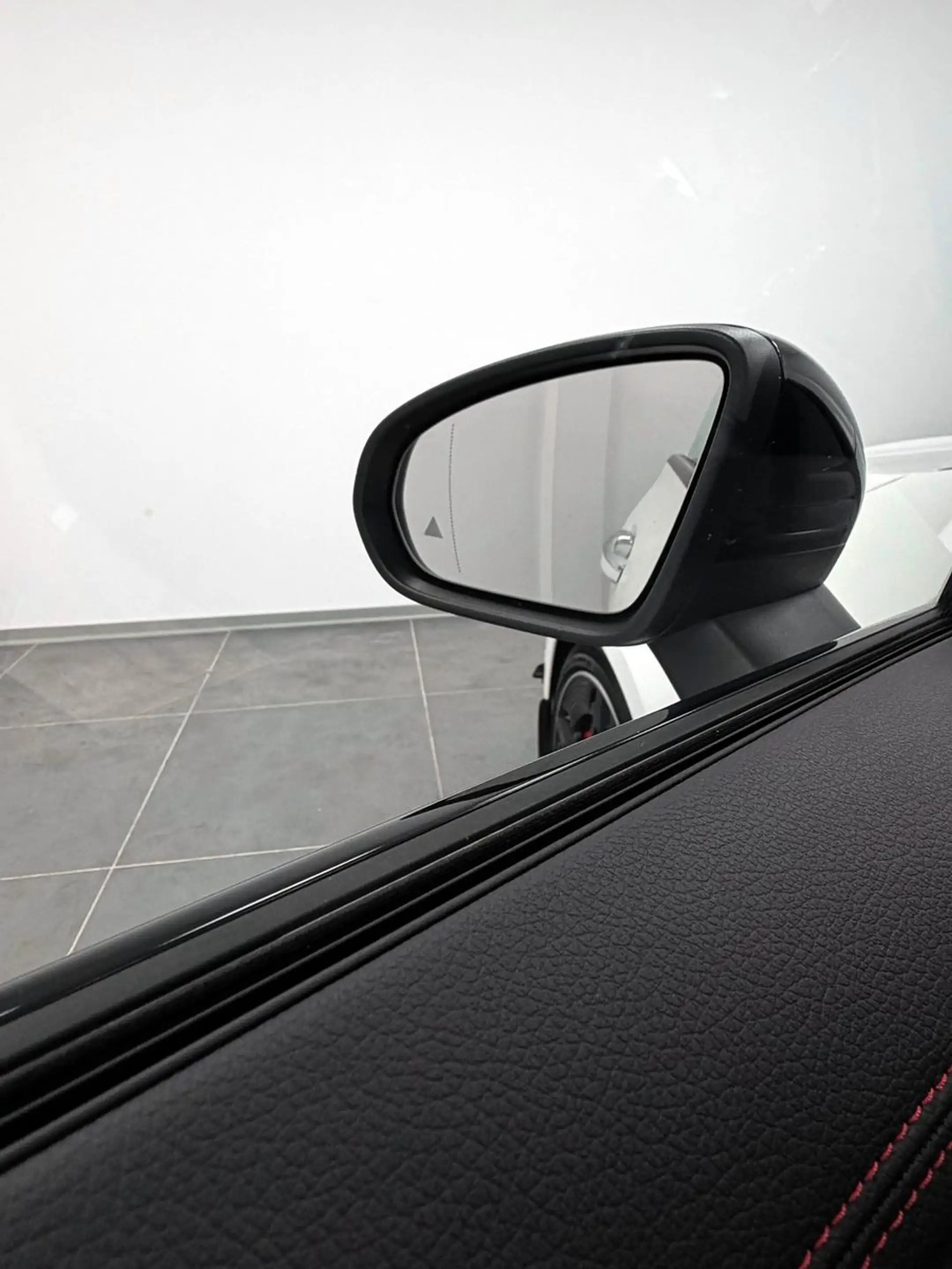Mercedes-Benz CLA 35 AMG 4Matic.PANO.360°KAM.HUD.LED.NIGHT — photo 24