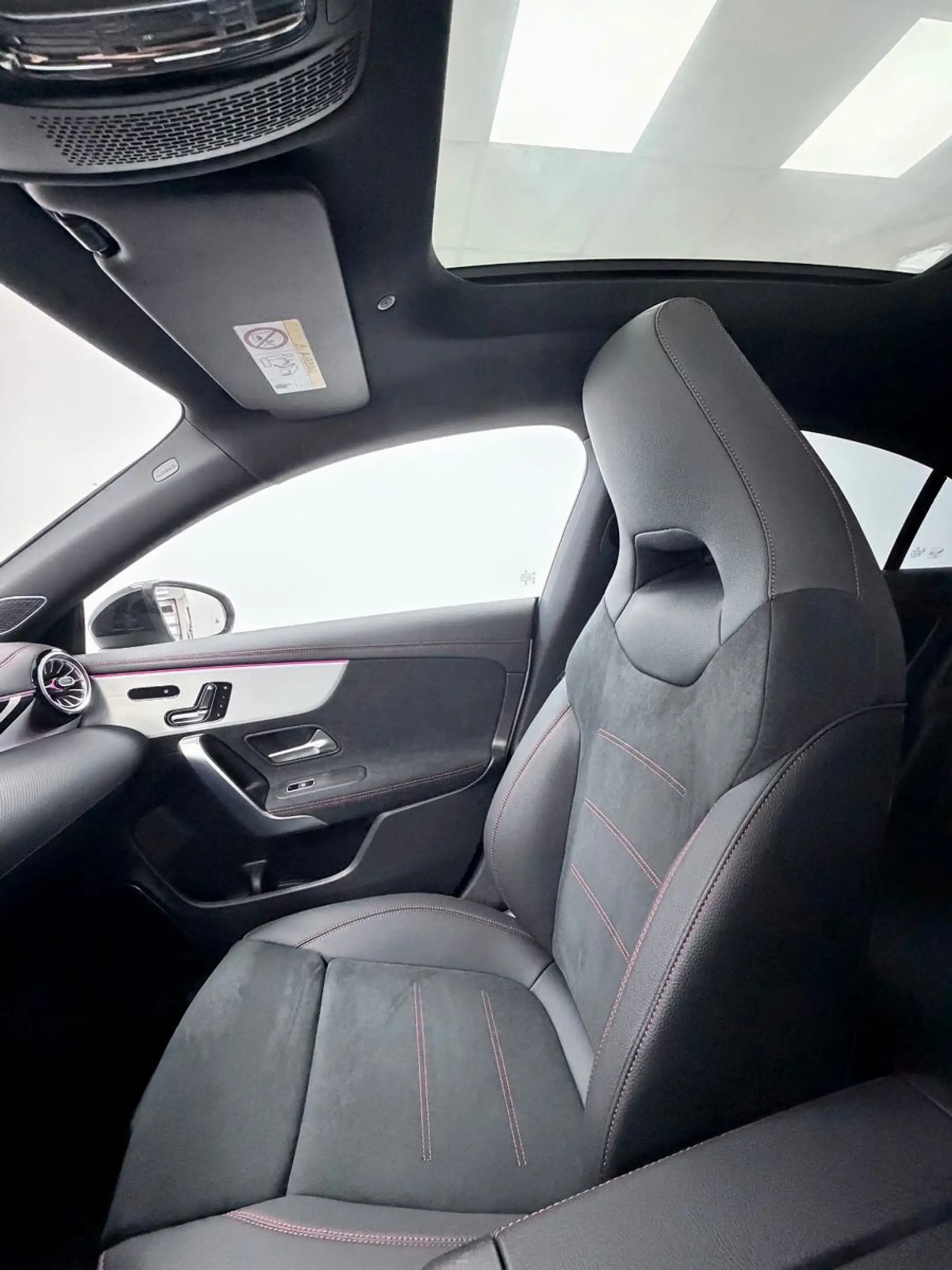 Mercedes-Benz CLA 35 AMG 4Matic.PANO.360°KAM.HUD.LED.NIGHT — photo 40