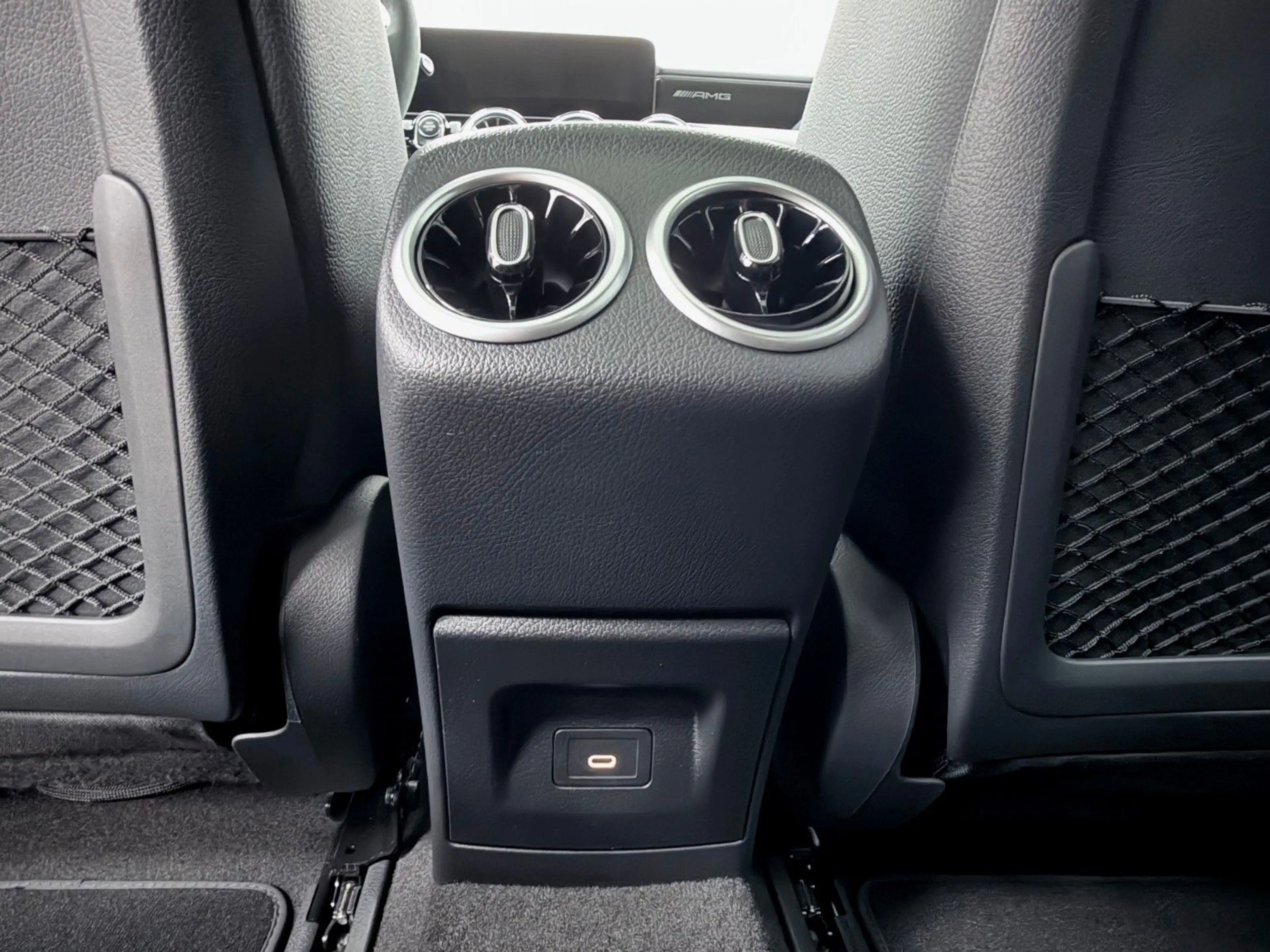 Mercedes-Benz CLA 35 AMG 4Matic.PANO.360°KAM.HUD.LED.NIGHT — photo 21