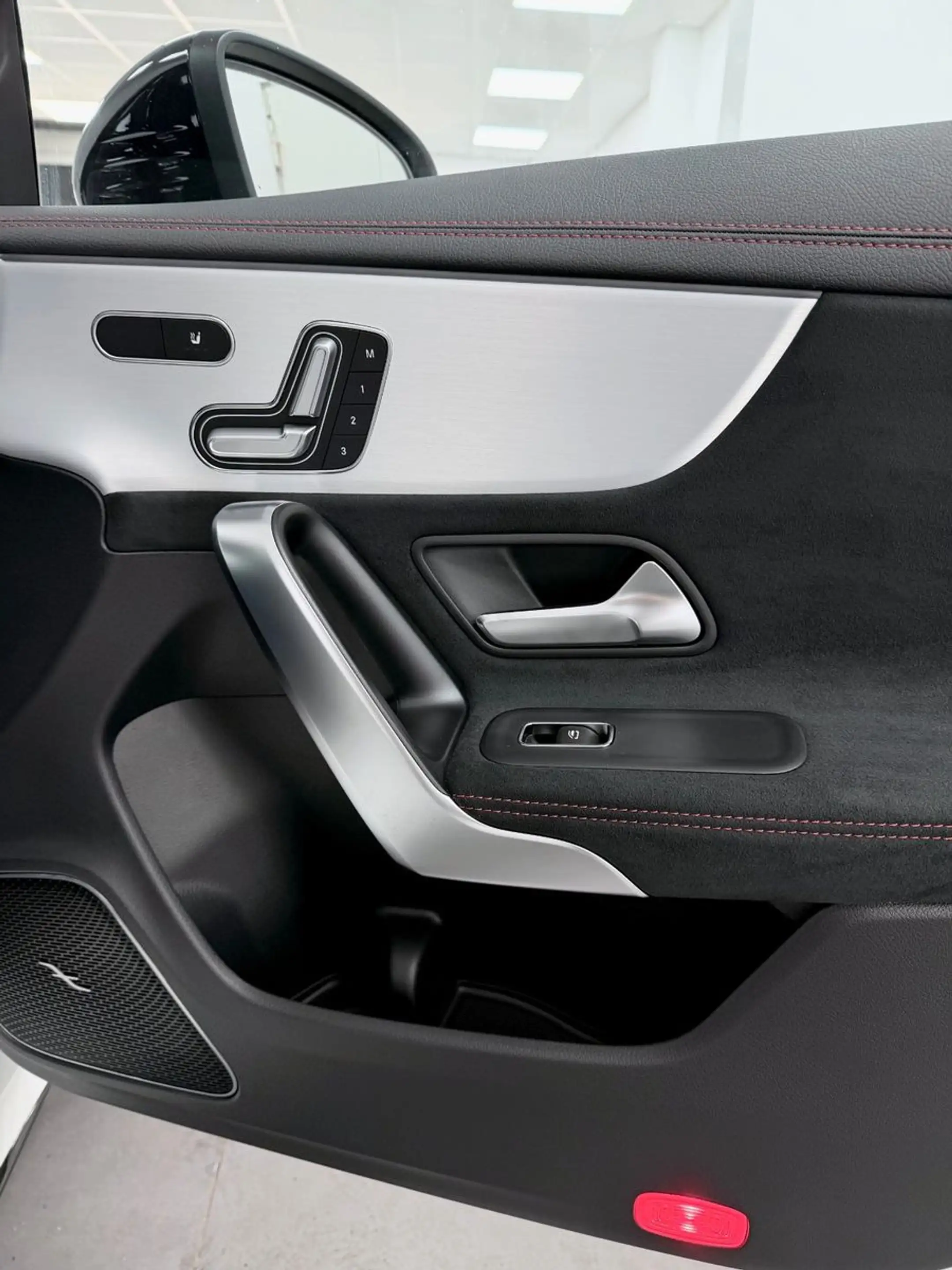 Mercedes-Benz CLA 35 AMG 4Matic.PANO.360°KAM.HUD.LED.NIGHT — photo 18
