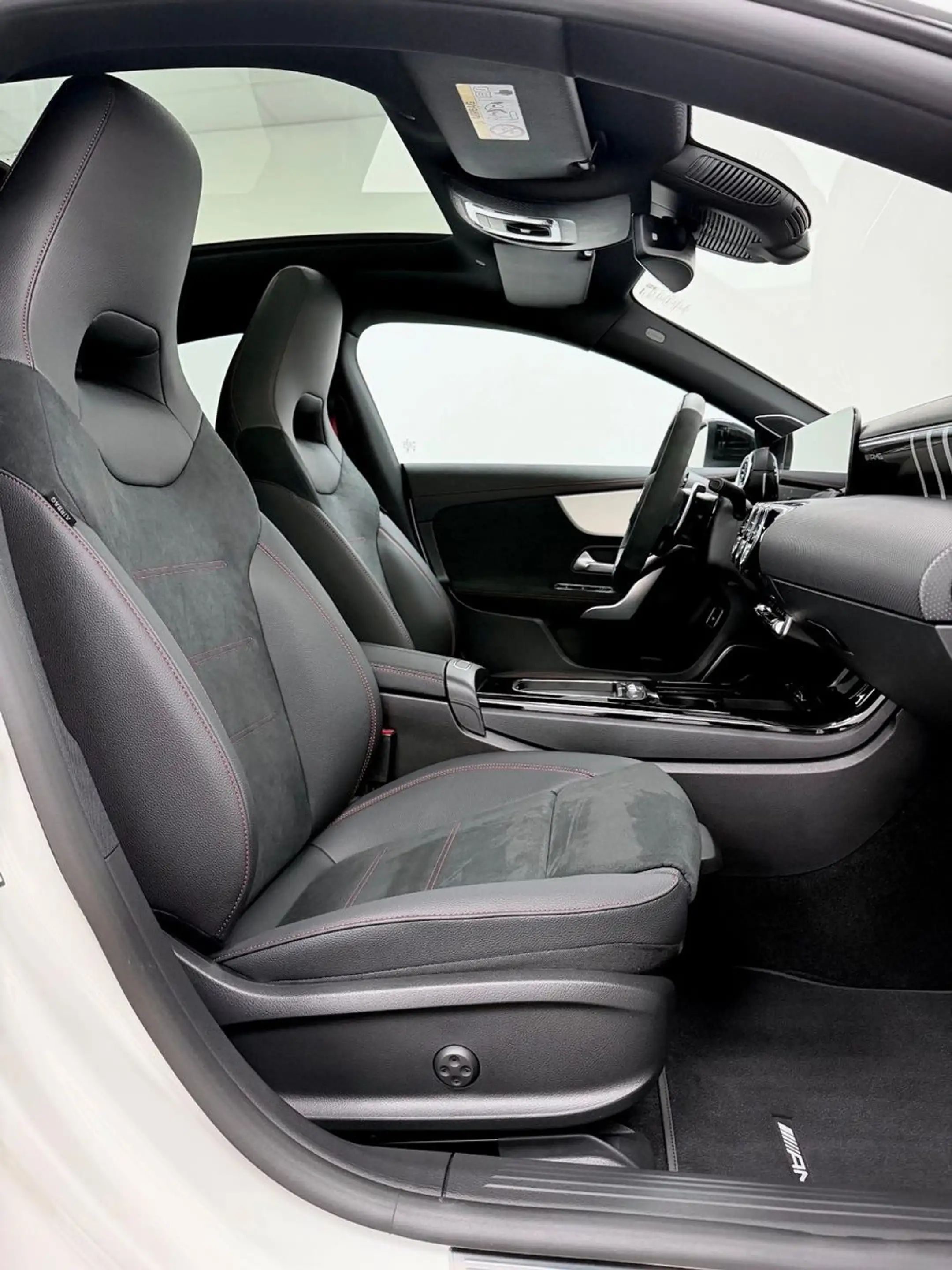 Mercedes-Benz CLA 35 AMG 4Matic.PANO.360°KAM.HUD.LED.NIGHT — photo 16