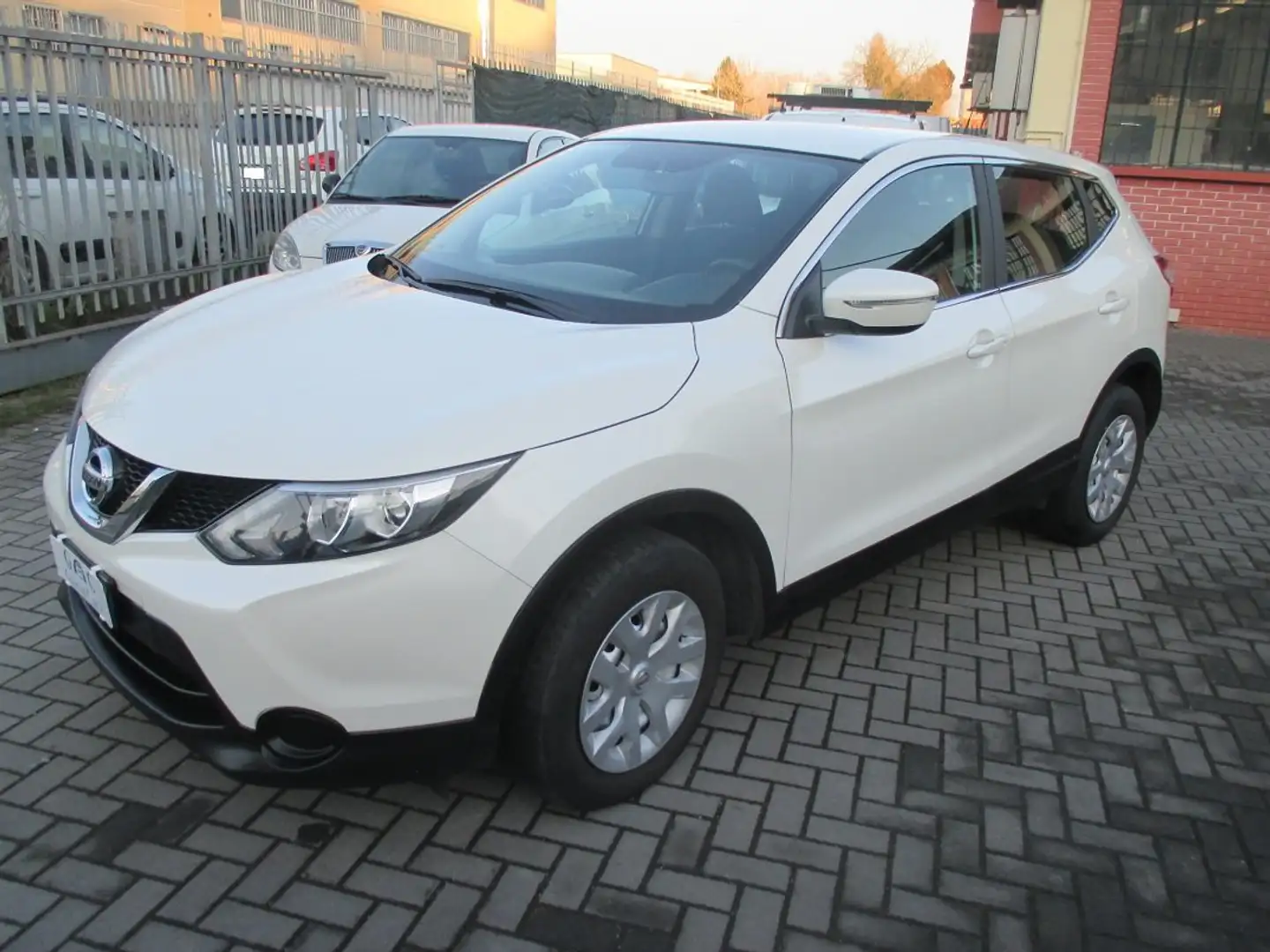 Nissan Qashqai Qashqai II 2014 1.2 dig-t Visia 115cv Weiß - 2