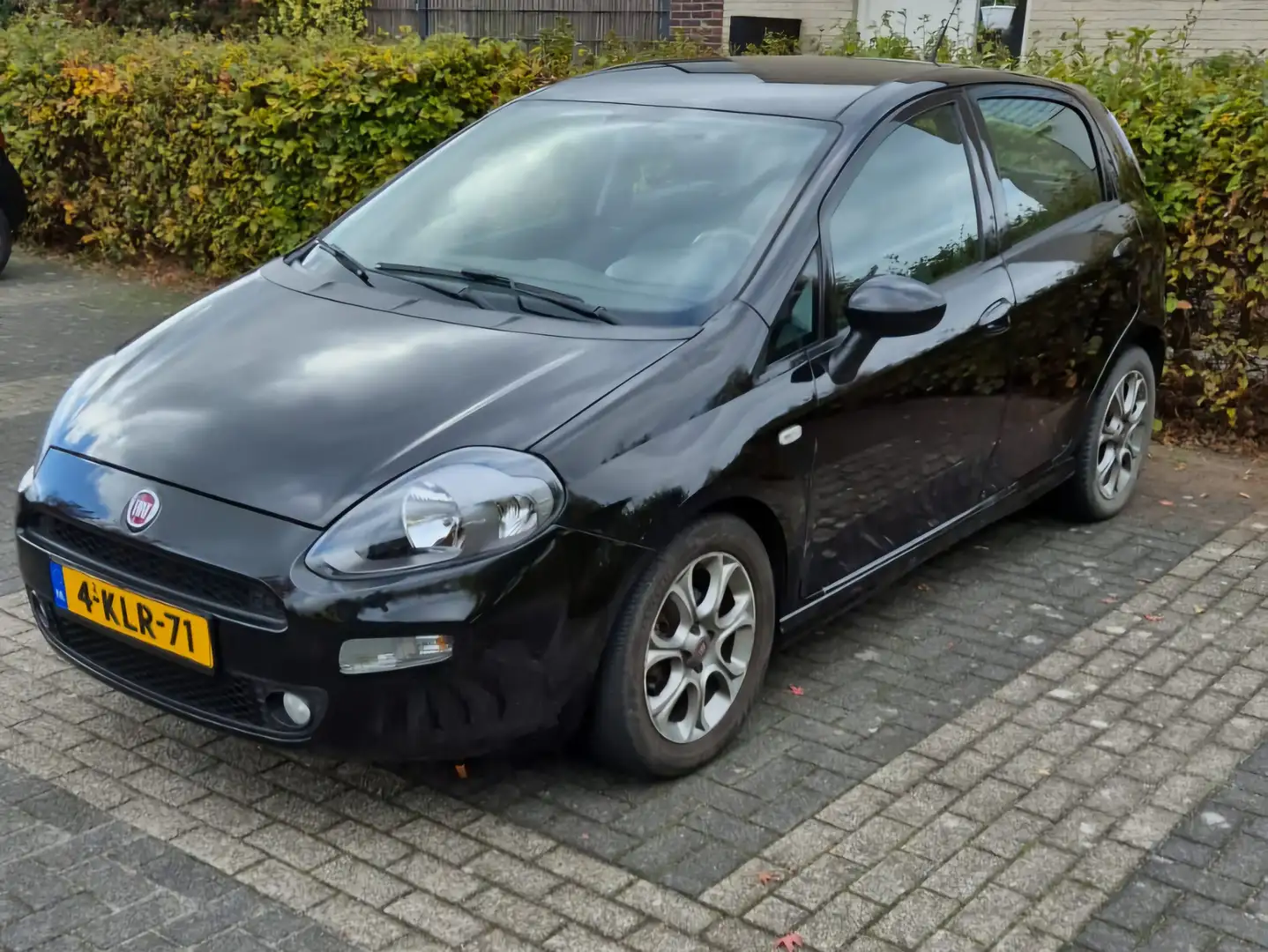 Fiat Punto Punto 0.9 TwinAir Easy Zwart - 1