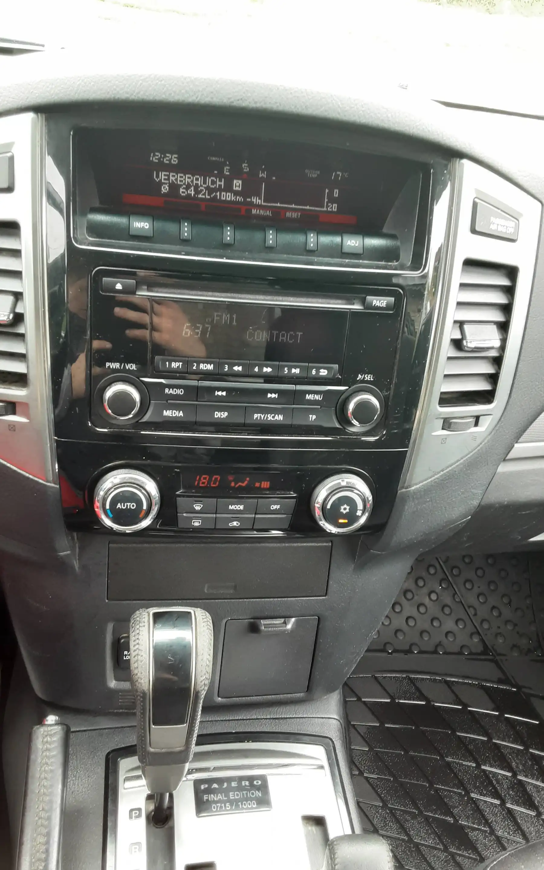Mitsubishi Pajero EDITION LIMITE 0715/1000 — photo 10